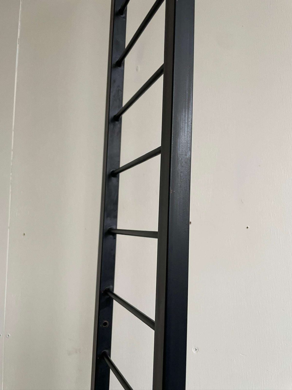 200 X 20cm Staples Black Ladderax Ladder Thin Tall Lean To One Foot (07a) photo vintage