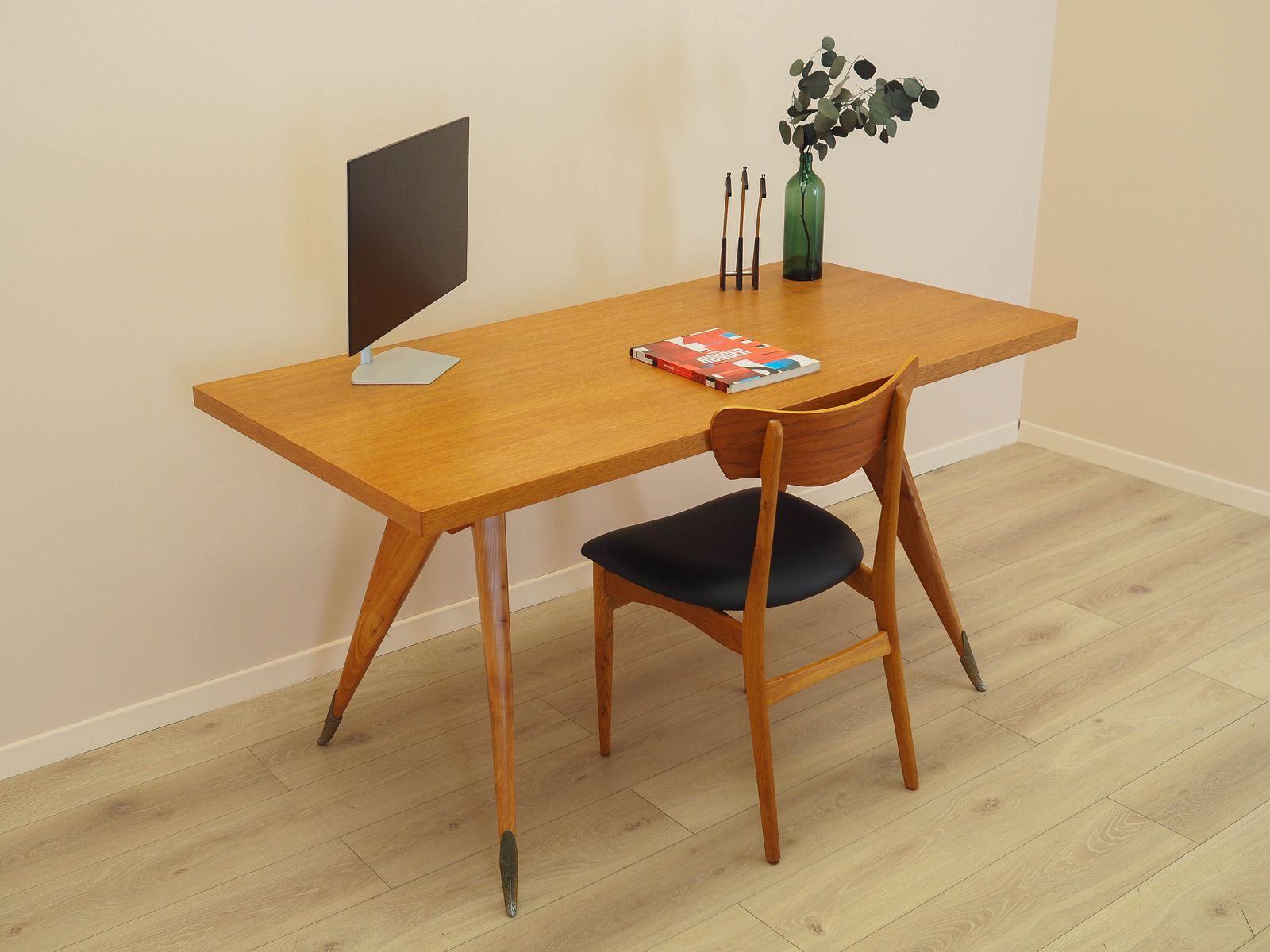 Oak Desk, Italian Design, 1970s, Manufactured In Italy photo Furniture