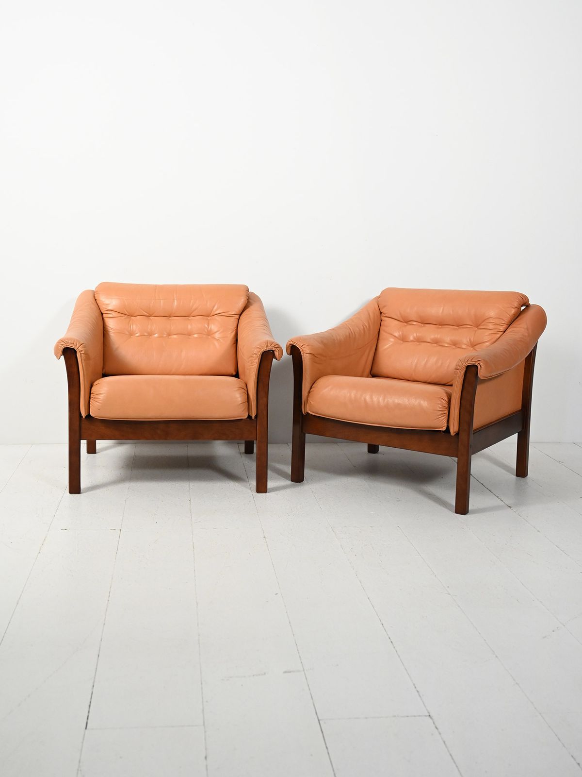 Paar Scandinavische Leren Fauteuils, Ca. Jaren 1950 photo furniture