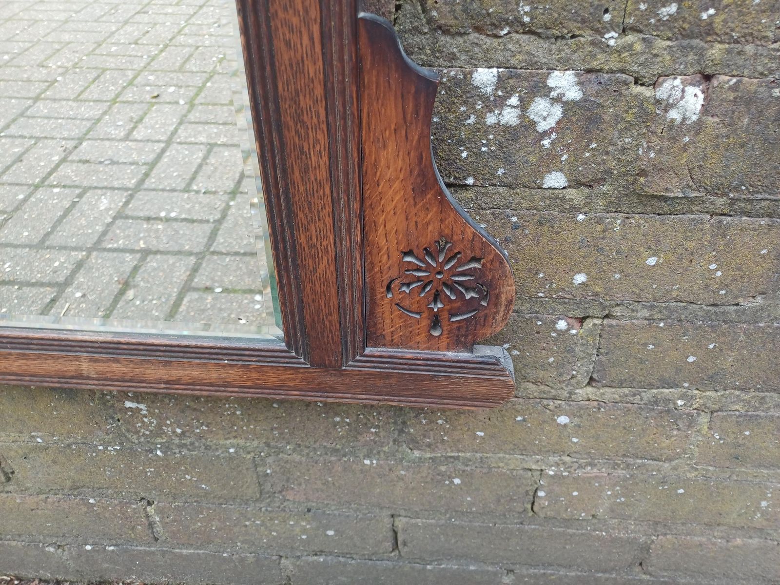 photo vinterior Large Victorian Solid Oak Over Mantel Or Wall Mirror Bevelled Glass Antique Wall Mirror With Fretwork Pediment & Finials