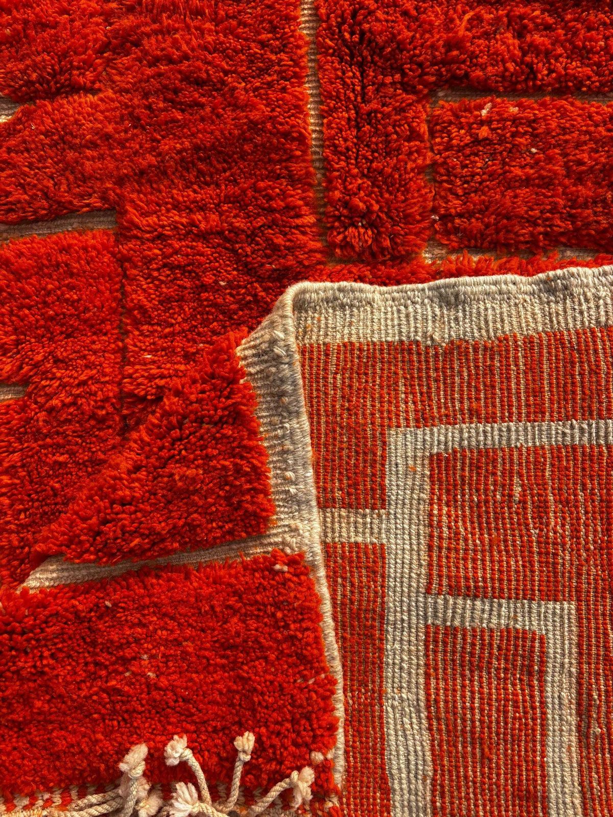 Handmade Moroccan Mrirt Rug – Burnt Orange Wool Rug 200x300 Cm – Modern Textured Carpet – Bold Abstract Design – Large Living Room Area Rug photo for sale