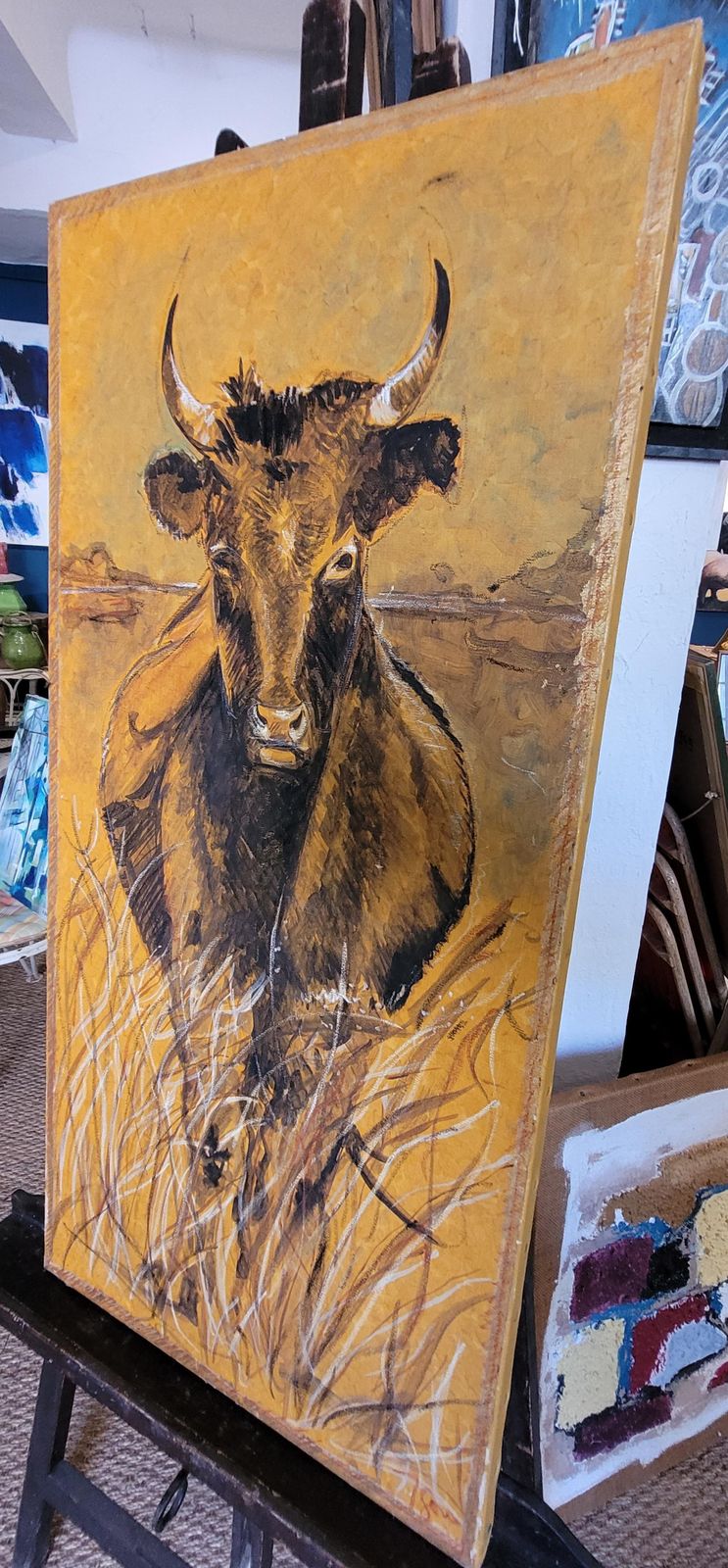 photo vinterior Bull Grazing, Late 20th Century Acrylic On Canvas, Signed, 100x50 Cm 1970s.