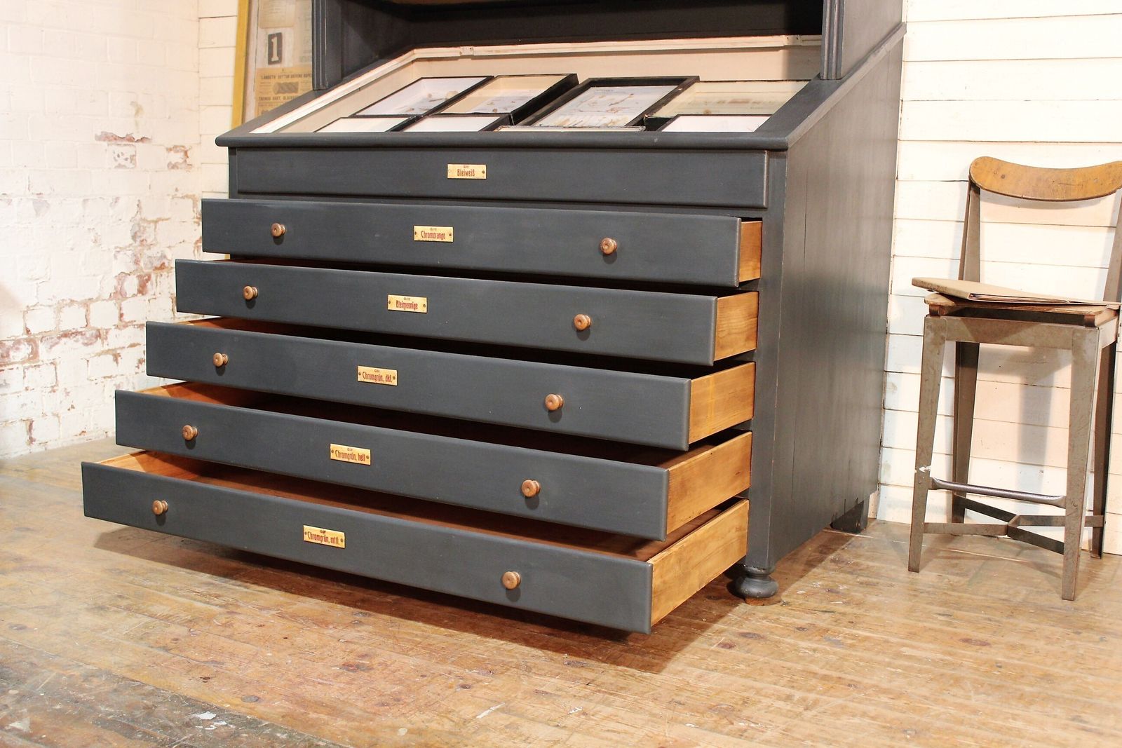 photo vinterior Large Old Painted German Chemists/Pharmacy/Shop Display Cabinet Multi Drawer
