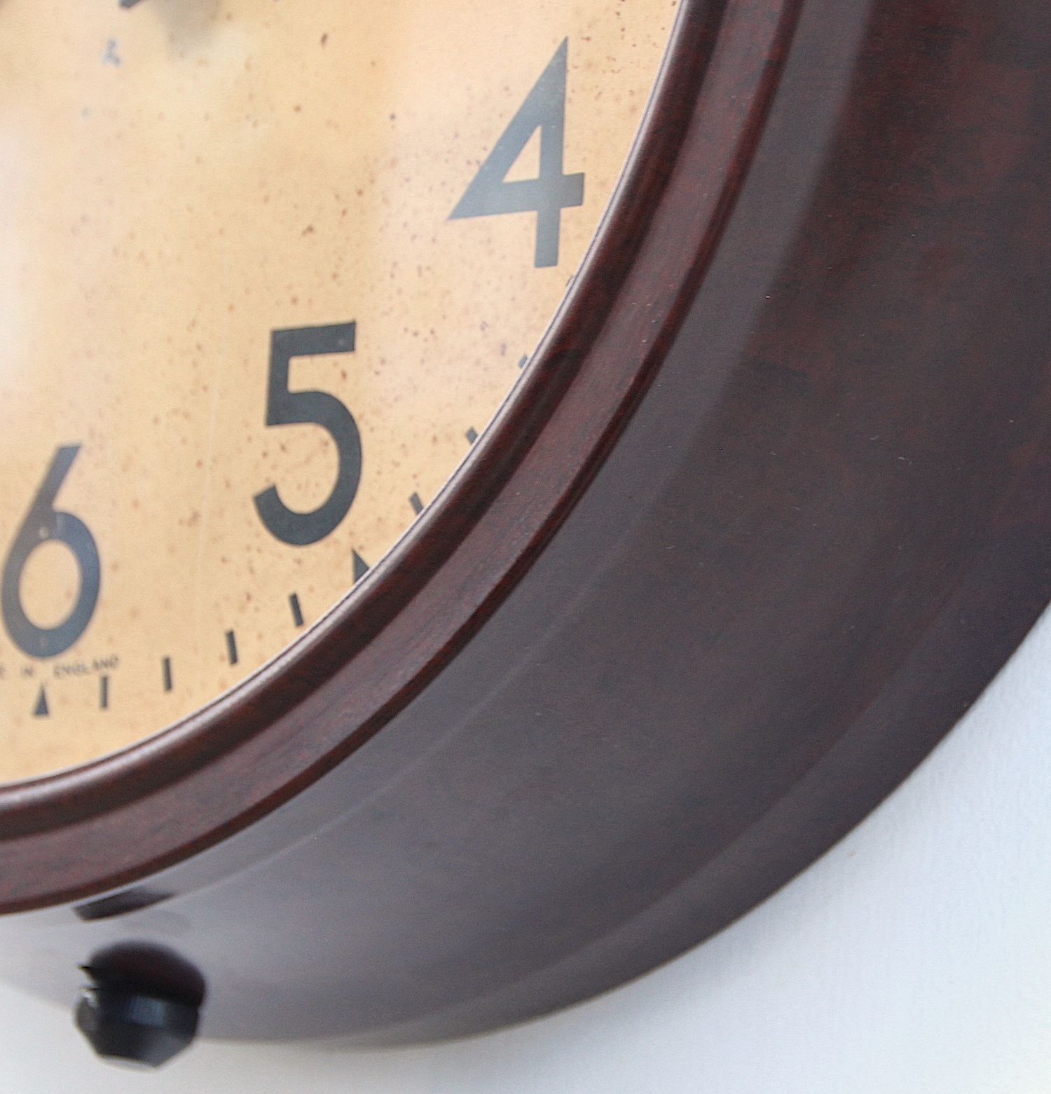 photo furniture 1940s British Bakelite Vintage School / Commercial Wall Clock. Fully Guaranteed. London Timepiece