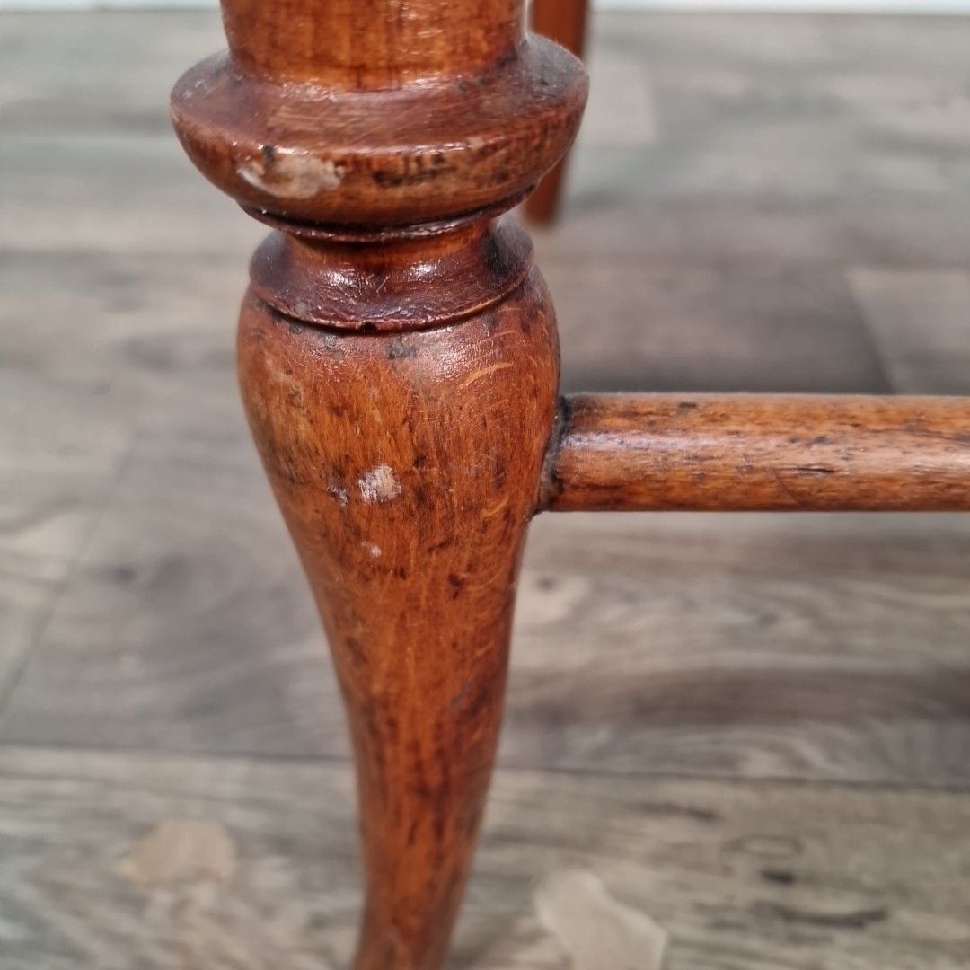 photo vintage Antique Dining Bedroom Chair Solid Turned Wood Victorian Reading Desk Seat