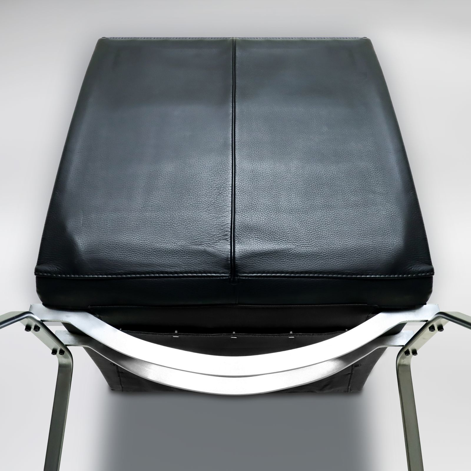 Pair Of Black Leather And Polished Steel Danish Mid Century Poul Kjaerholm Pk22 Lounge Chairs For E. Kold Christensen 1960s. photo vintage