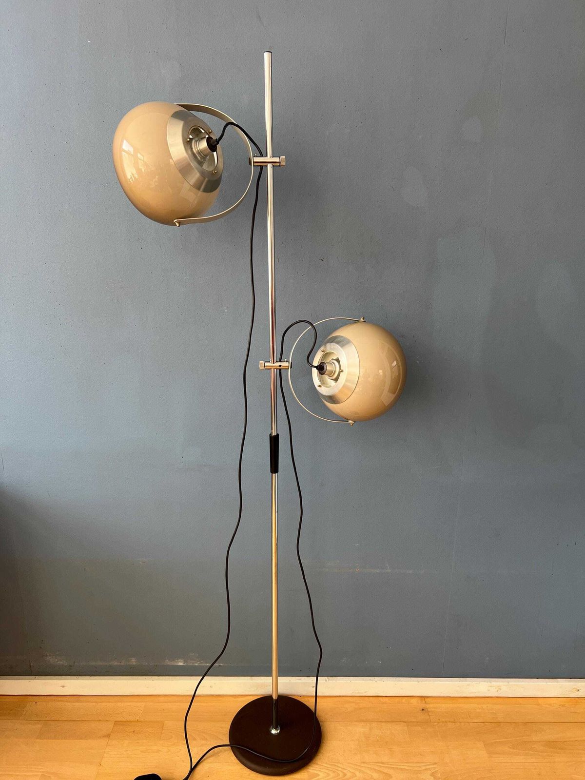 photo furniture Vintage Mid Century Hala Space Age Mushroom Vloerlamp.