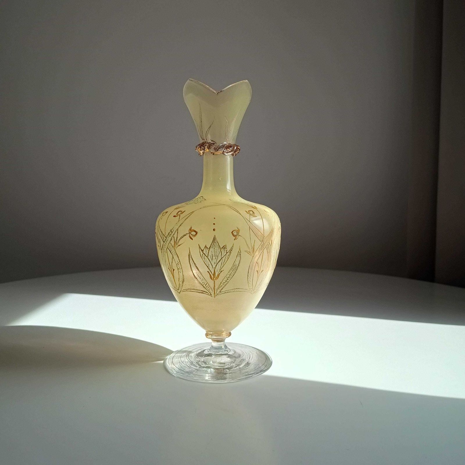 photo vintage Antique Harrach Belle Epoque Japonisme Gold Paste Enamel Glass Vase: Quatrefoil Geometric Mouth.