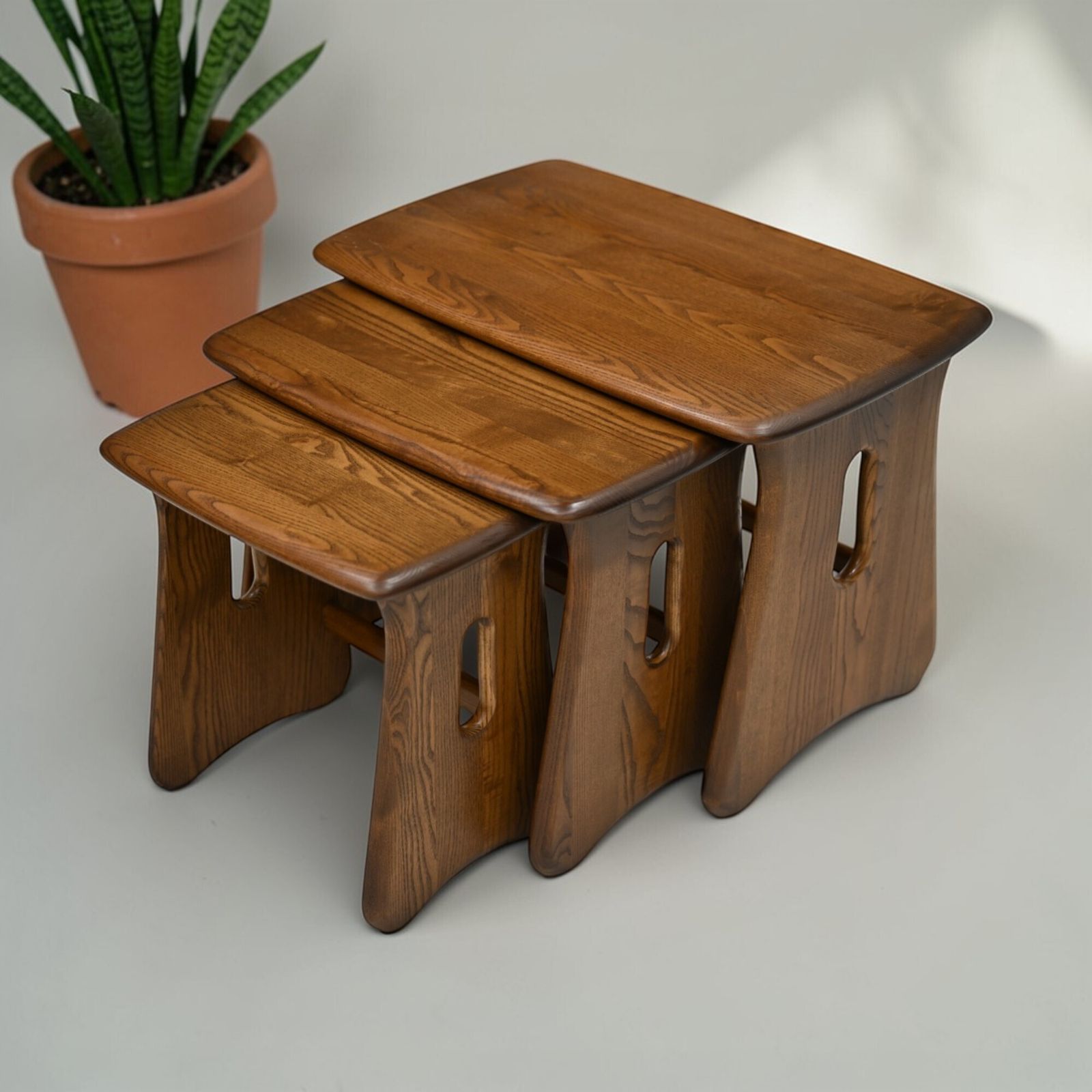 Ercol Windsor Nest Of 3 Tables Golden Dawn Free Uk Delivery*