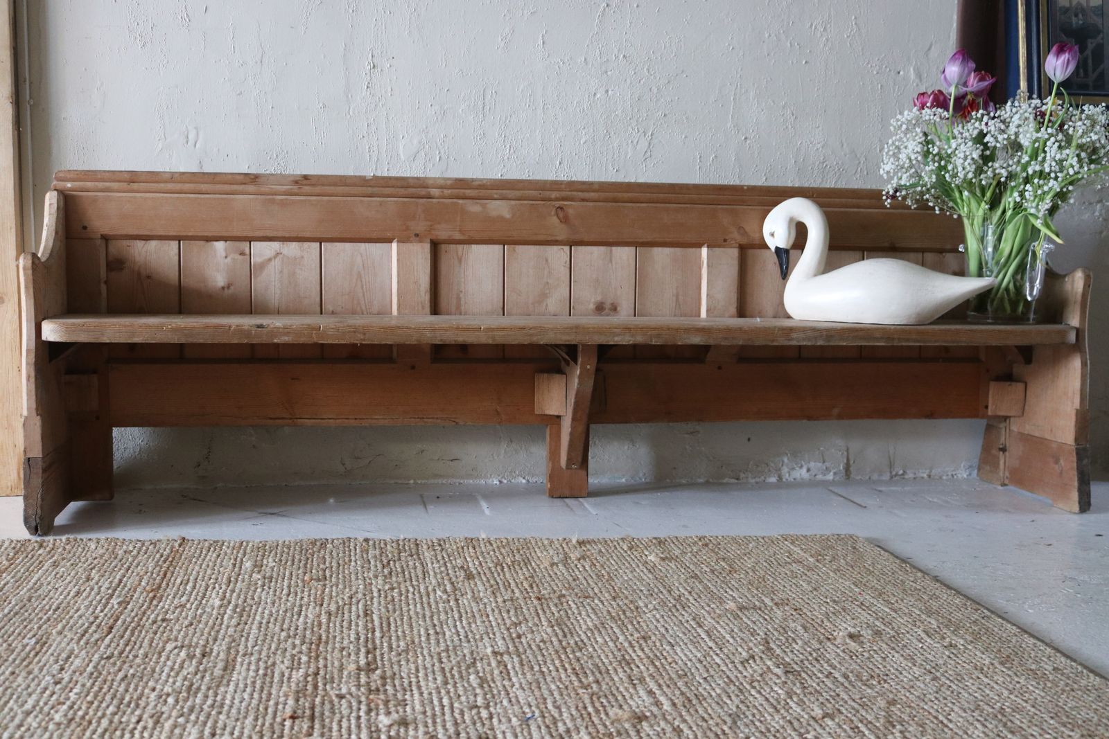photo vintage Antique Pine Children's Church Pew