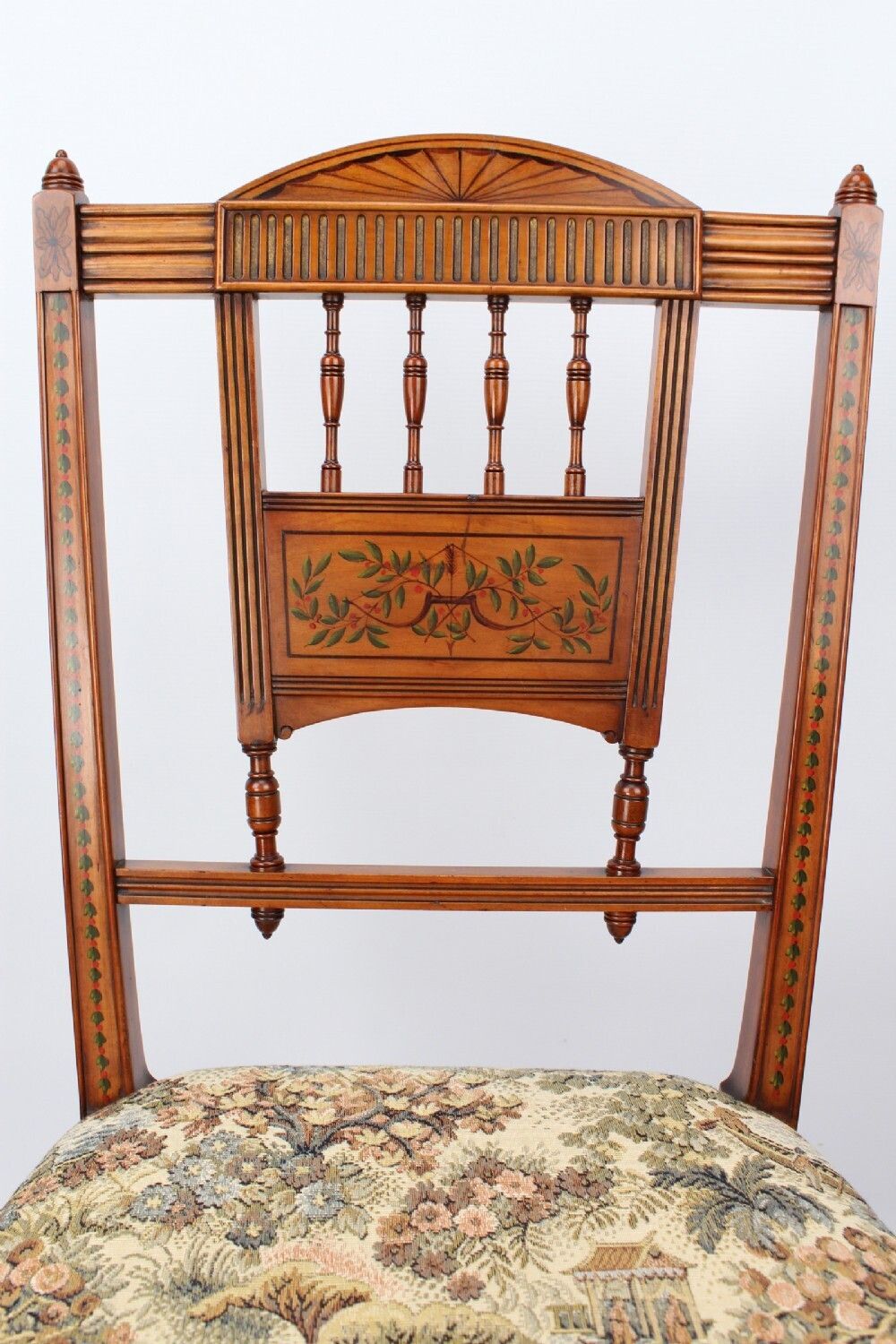 photo furniture Edwardian Arts & Crafts Walnut & Gilt Side Chair
