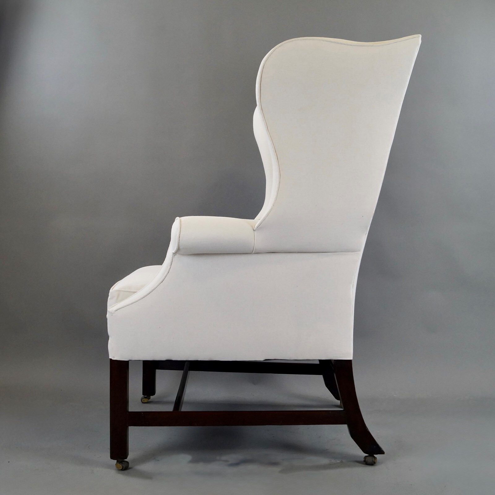 A Large George III Mahogany Wing Chair photo 2875.0