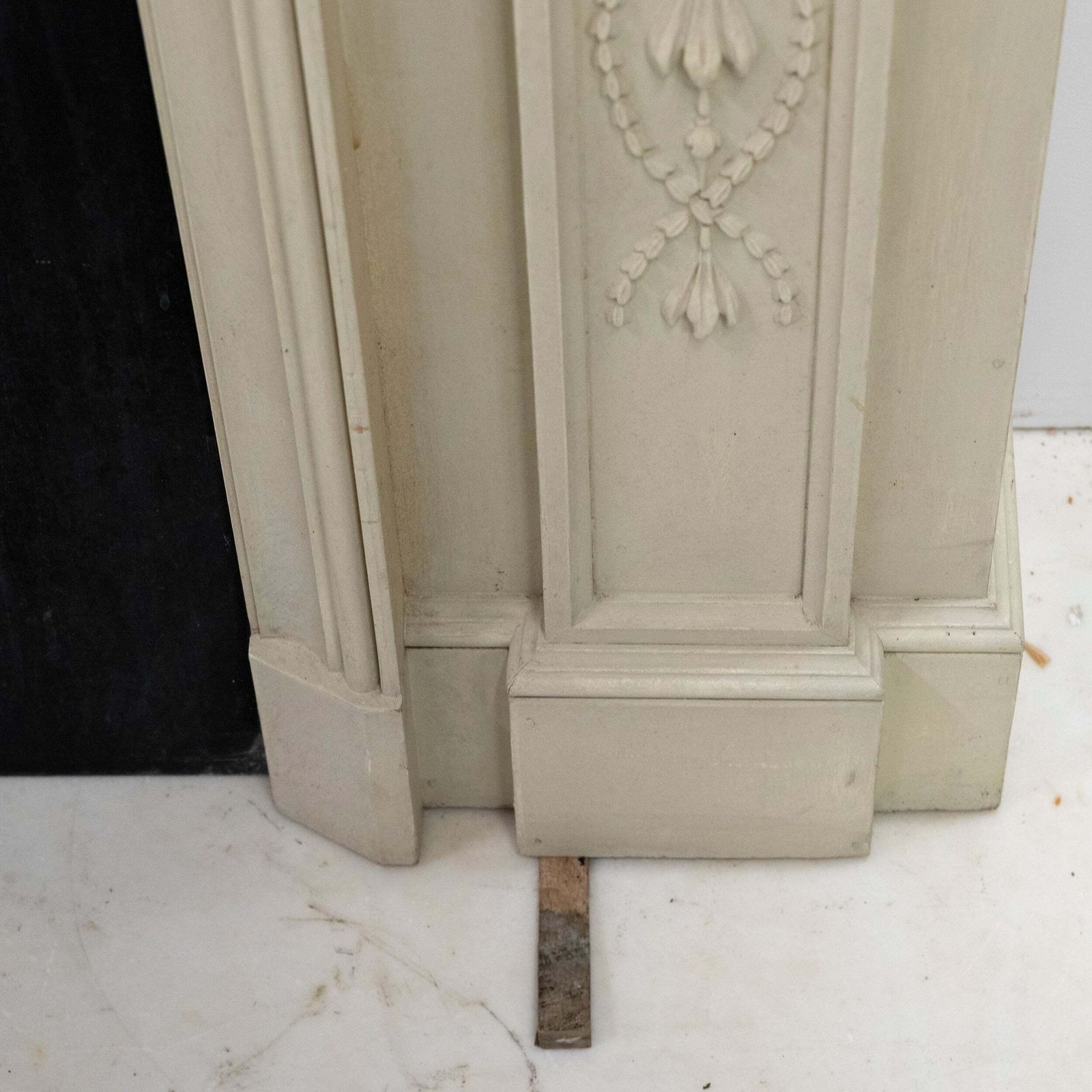 Large Reclaimed Regency Style Wooden Surround With Slate Slips photo vinterior