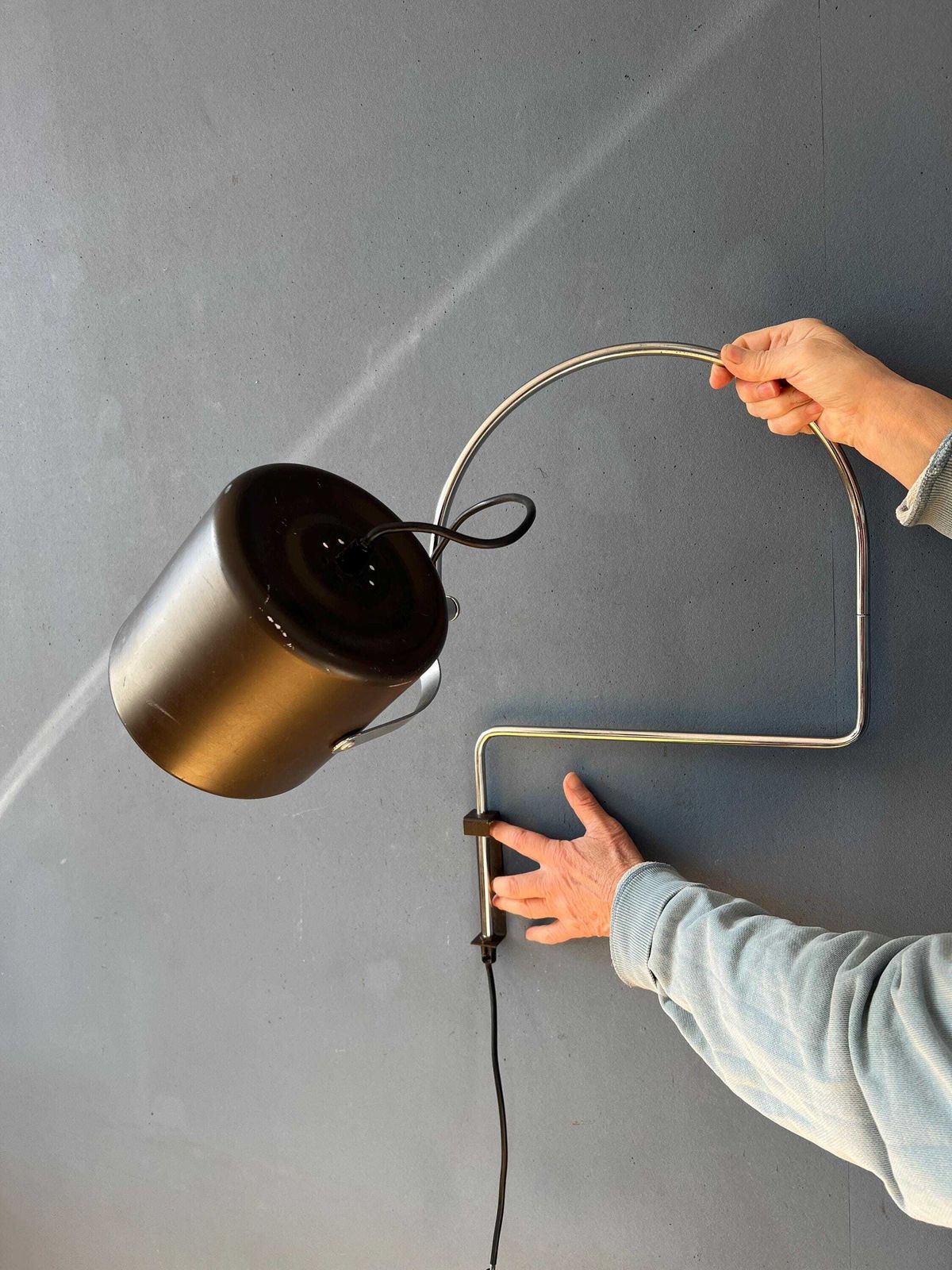 Vintage Bruine Anvia 'Bucket' Wandlamp photo vinterior