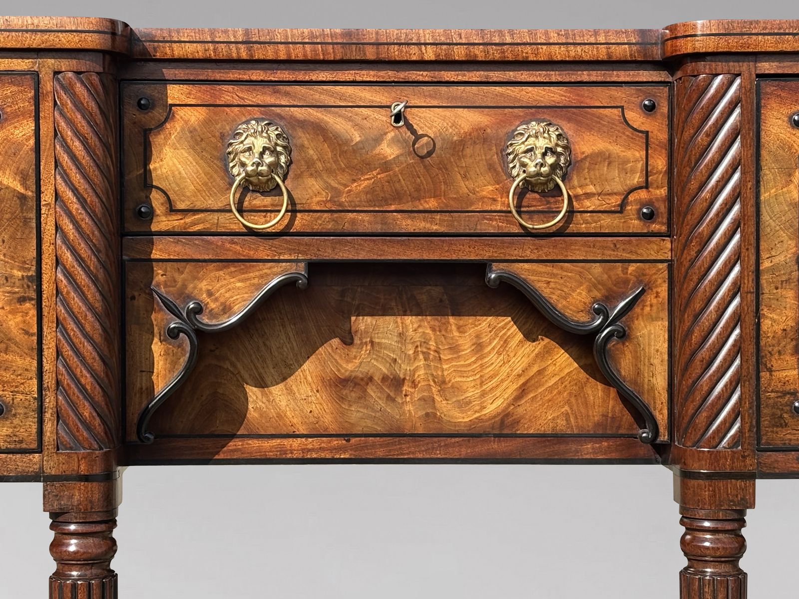 Early 19th Century George IV Period Mahogany & Ebony Inlay Sideboard photo Furniture