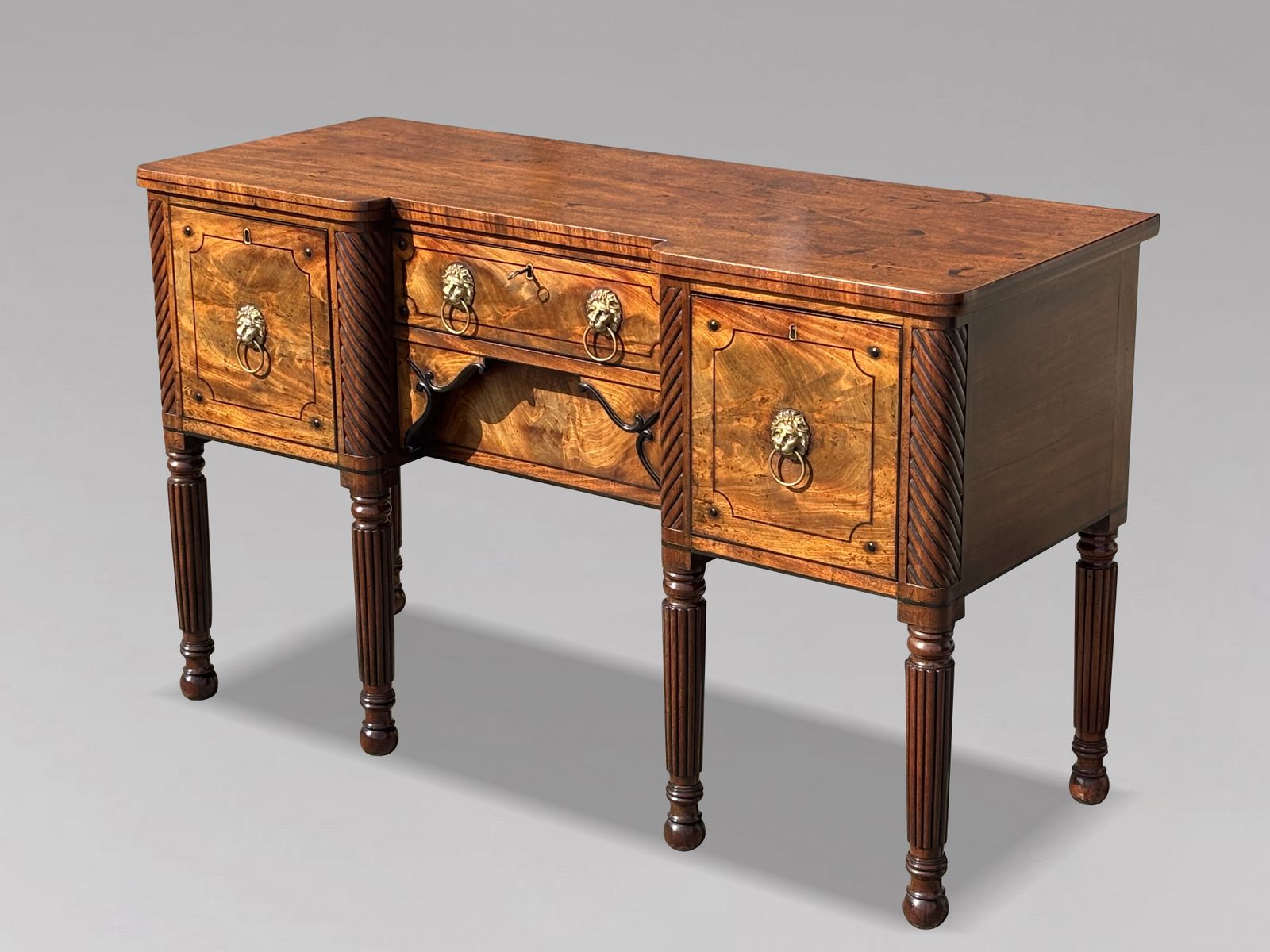 photo vinterior Early 19th Century George IV Period Mahogany & Ebony Inlay Sideboard