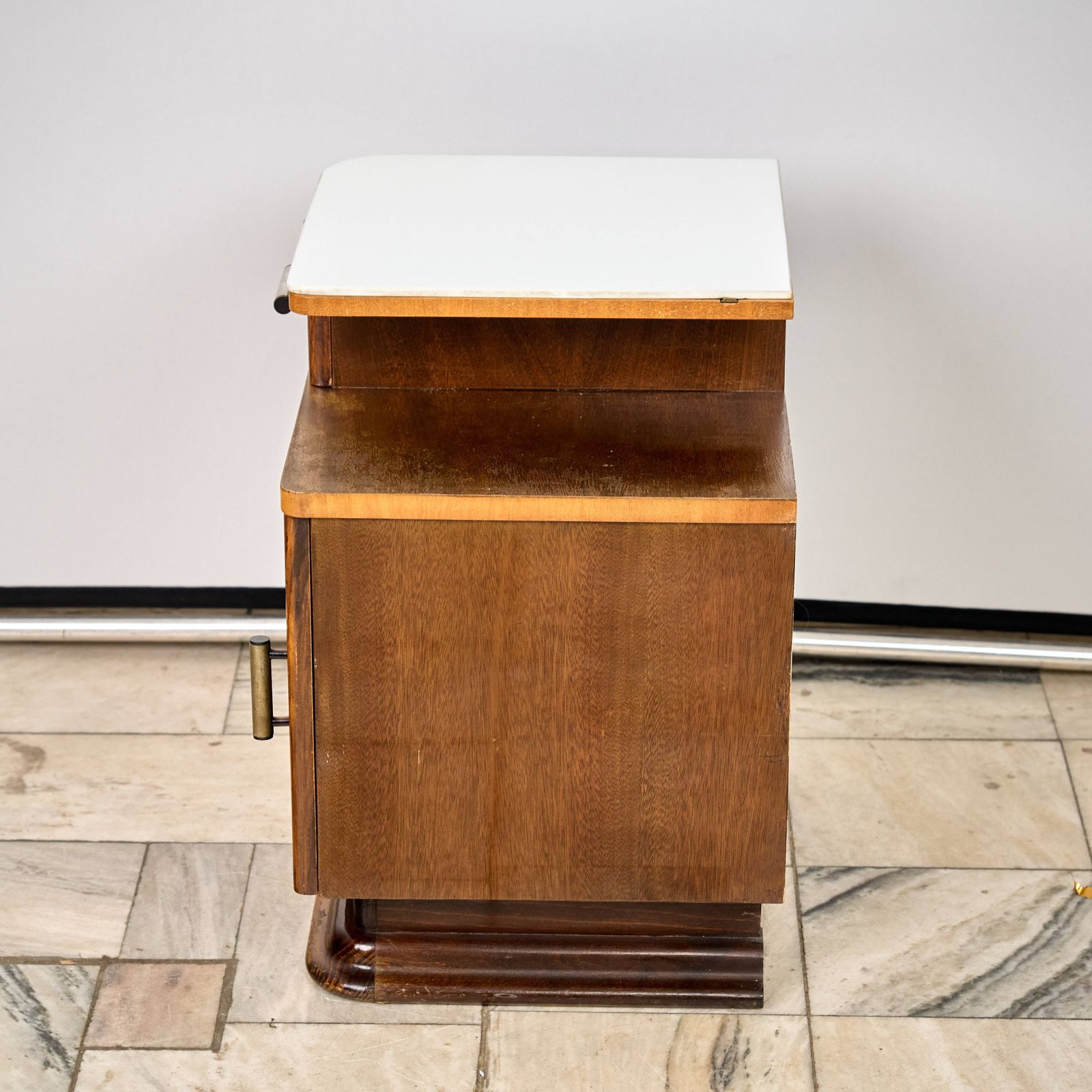 Set Of Two Art Déco Nightstands, By Jindřich Halabala, 1940s Czechoslovakia photo vinterior