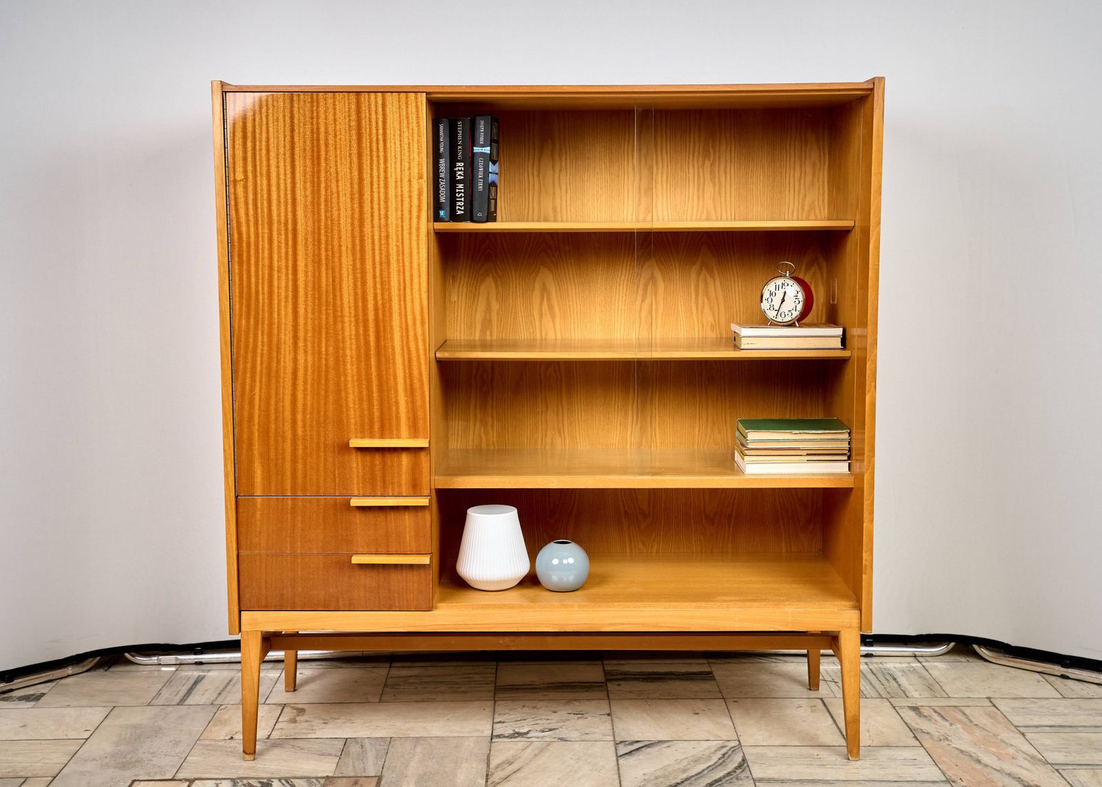 photo vinterior Vintage Display Cabinet By František Mezulánik For Up Závody, 1970s