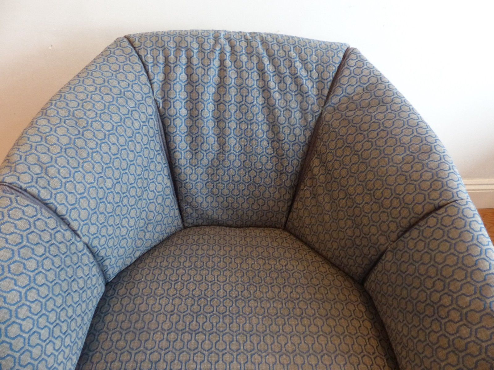 425.0 Designer Ligne Roset France 'Okumi' Armchairs X 2 Available Uk Deliver Vgc photo