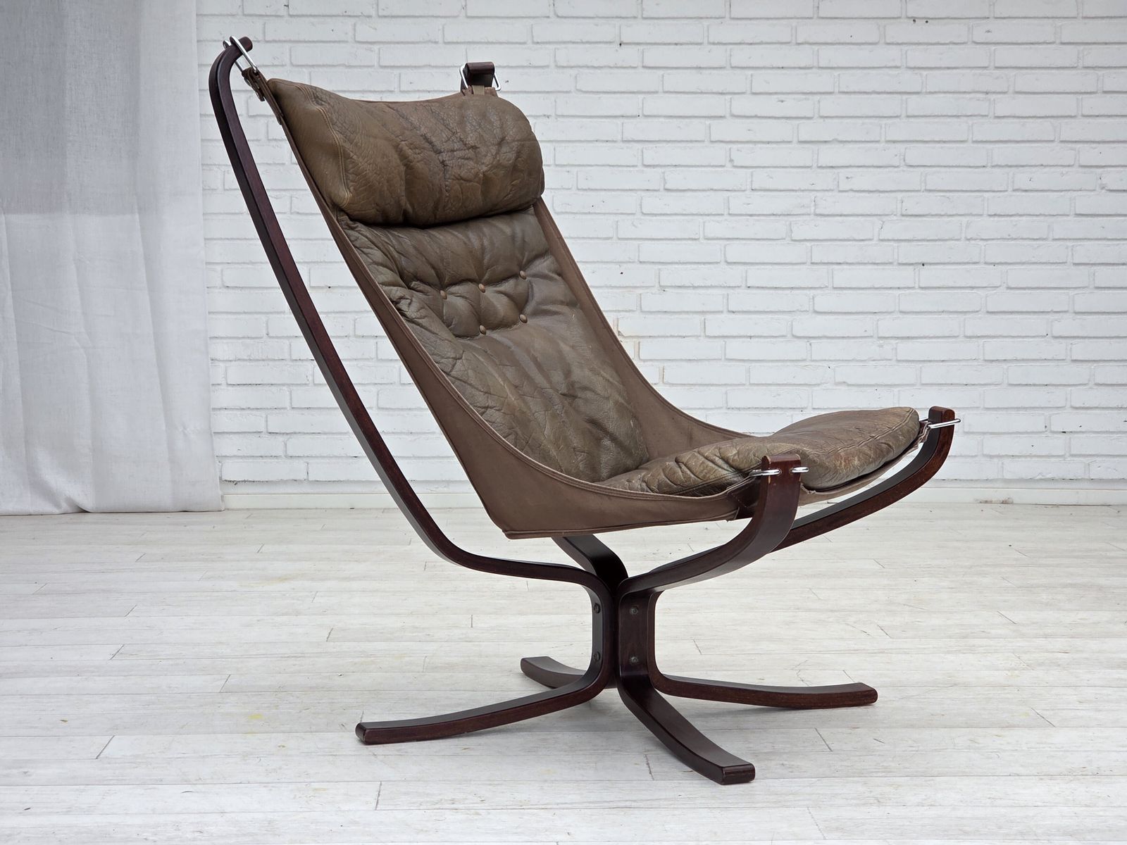 1970s, Norwegian Design By Sigurd Ressel, Lounge Chair, Model "Falcon". photo vinterior