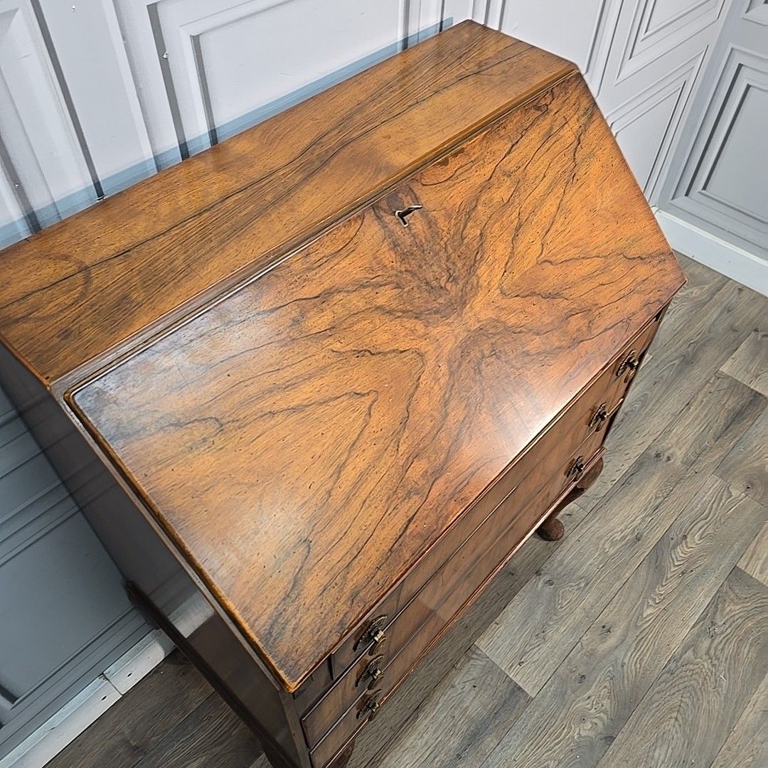 photo furniture Antique Bureau Writing Desk Wooden Walnut Veneer Queen Anne Style Vintage