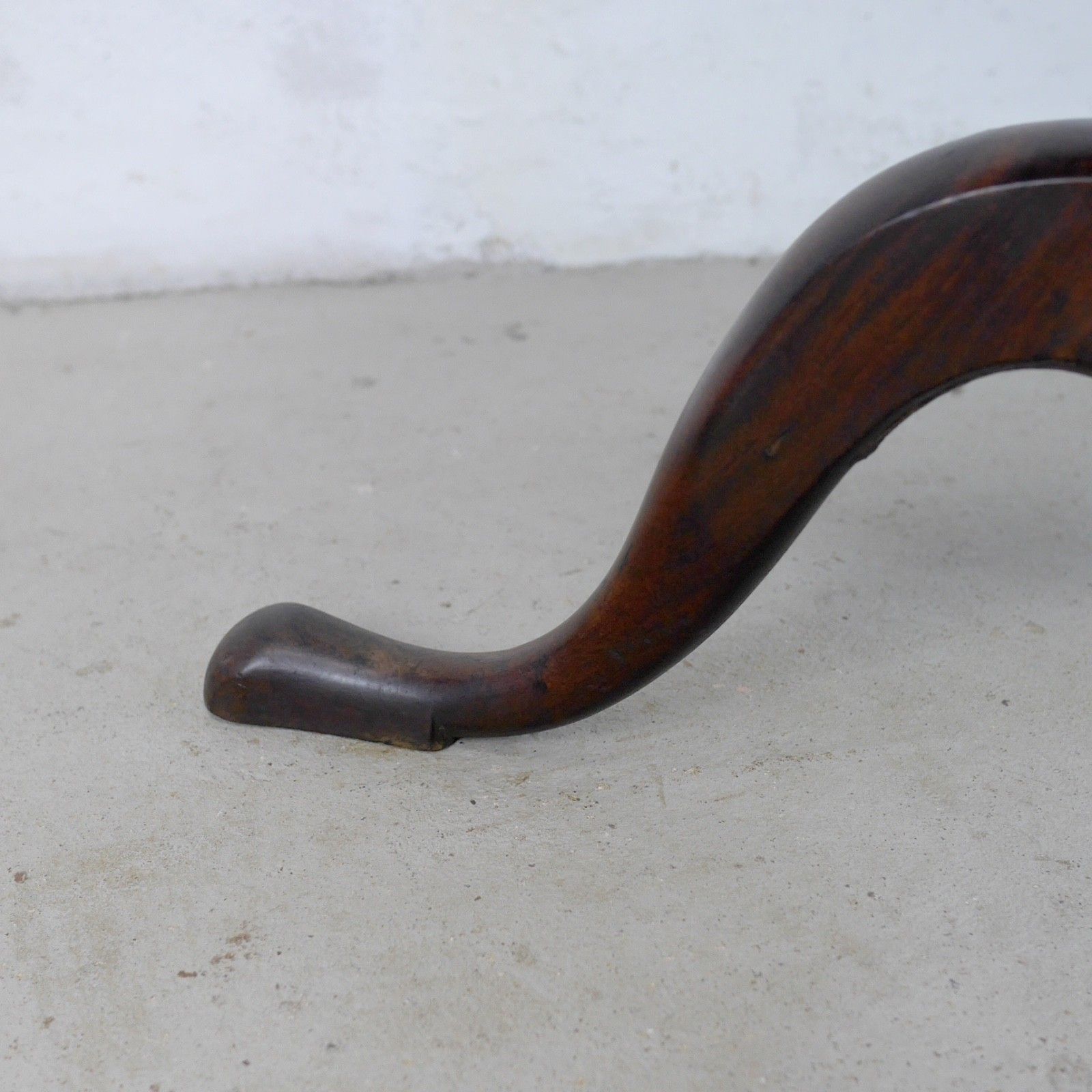 photo vintage Antique 18th Century Georgian Cuban Mahogany Tripod Tilt Top Table #103062