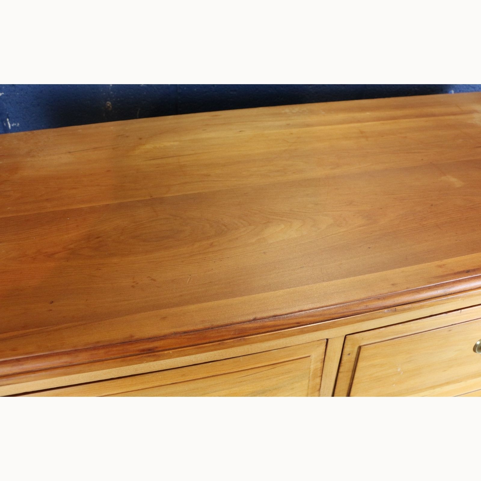 A Victorian Satinwood Two Over Three Chest Of Graduated Drawers photo Furniture
