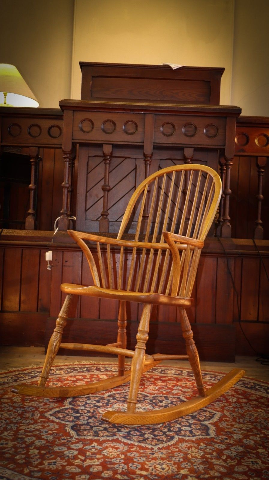 Stunning Georgian 18th Century Windsor Style Bow Spindle Back Rocking Chair 🚚 photo 699.0