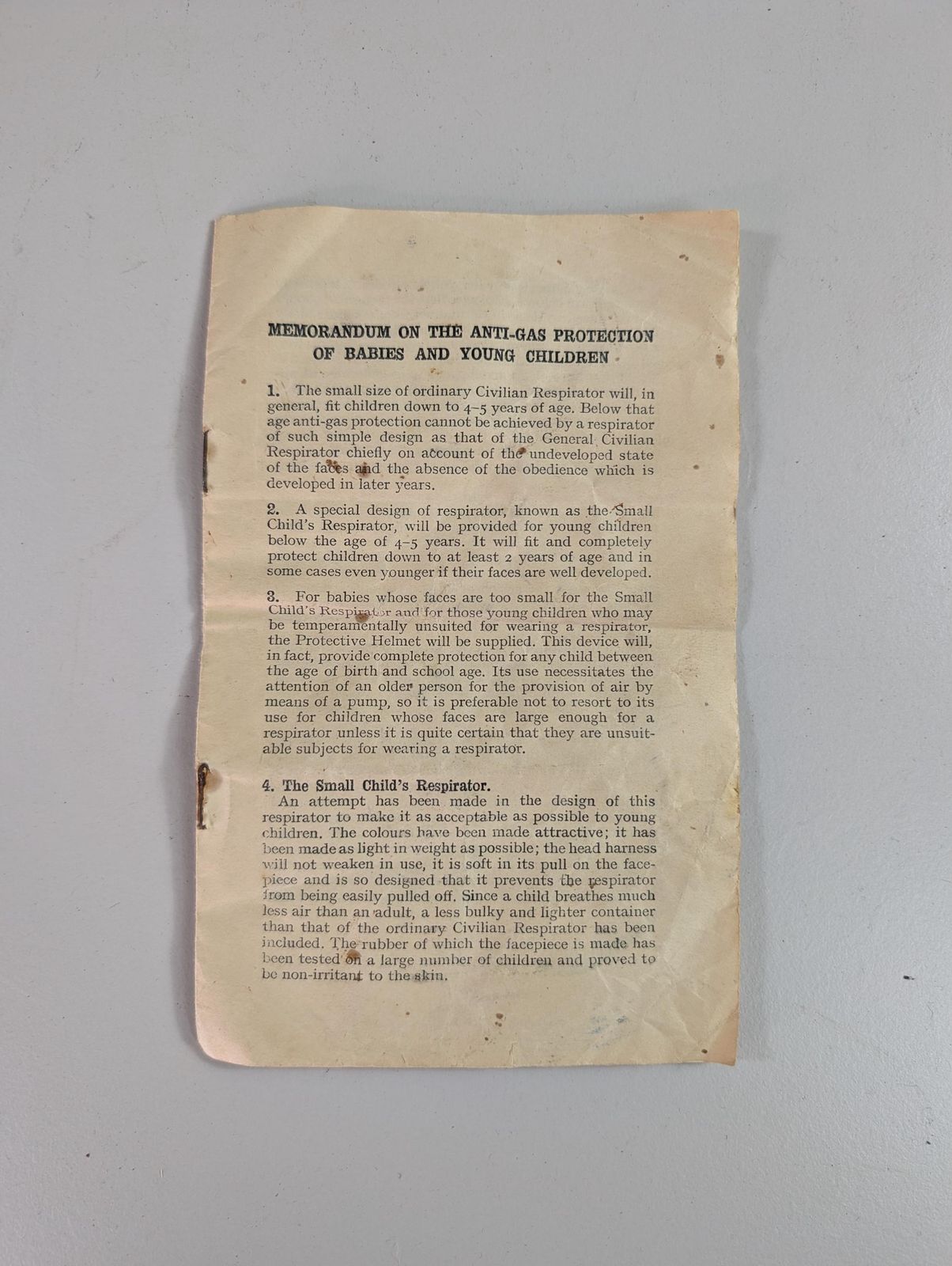 Home Decor Ww2 Children's Gas Mask Respirator 'Mickey Mouse', Boxed With Very Rare Instructions, British 1941 photo
