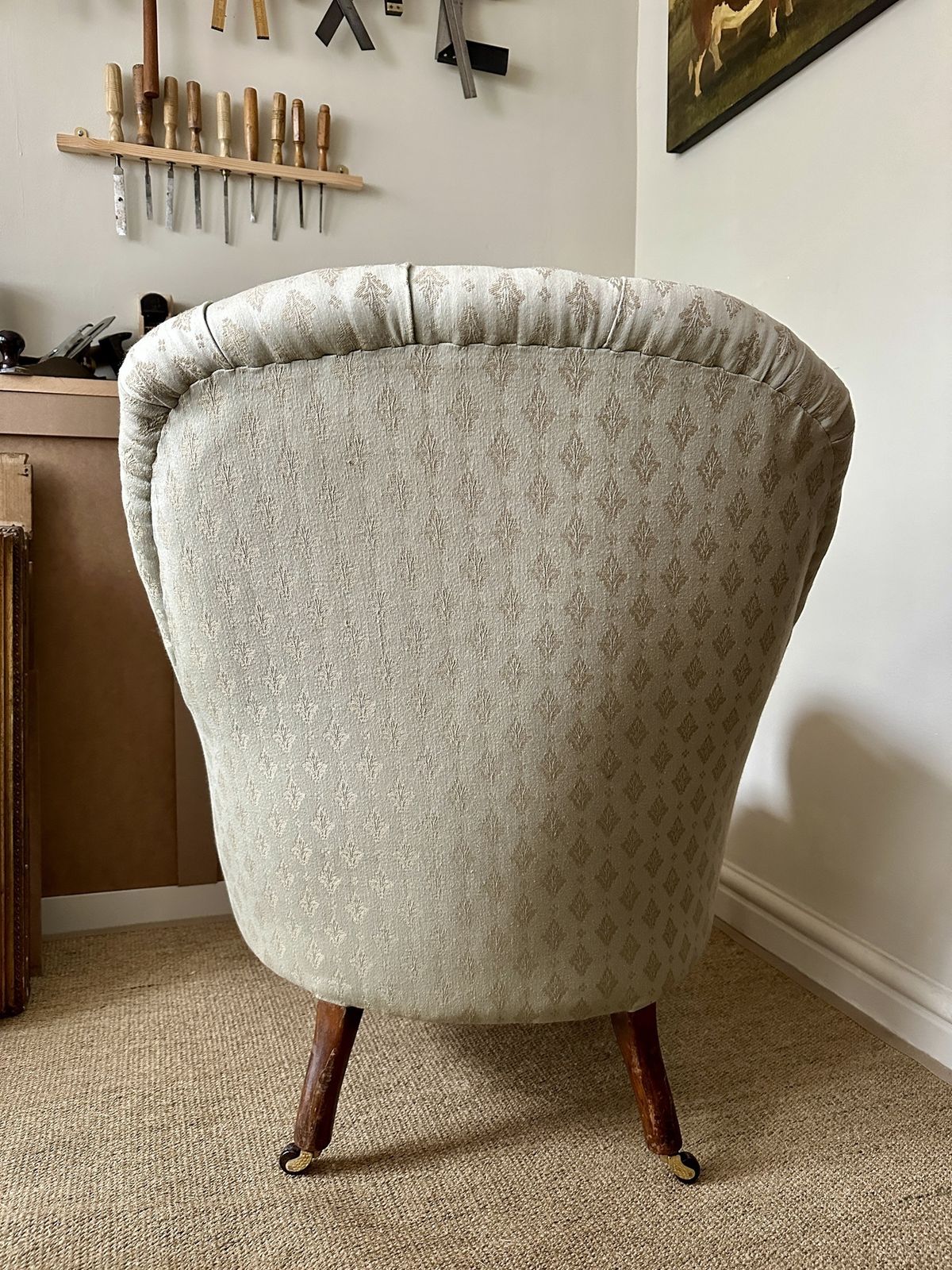 Elegant Late Victorian Button Back Armchair With Turned Legs & Original Castors C.1880 photo vinterior