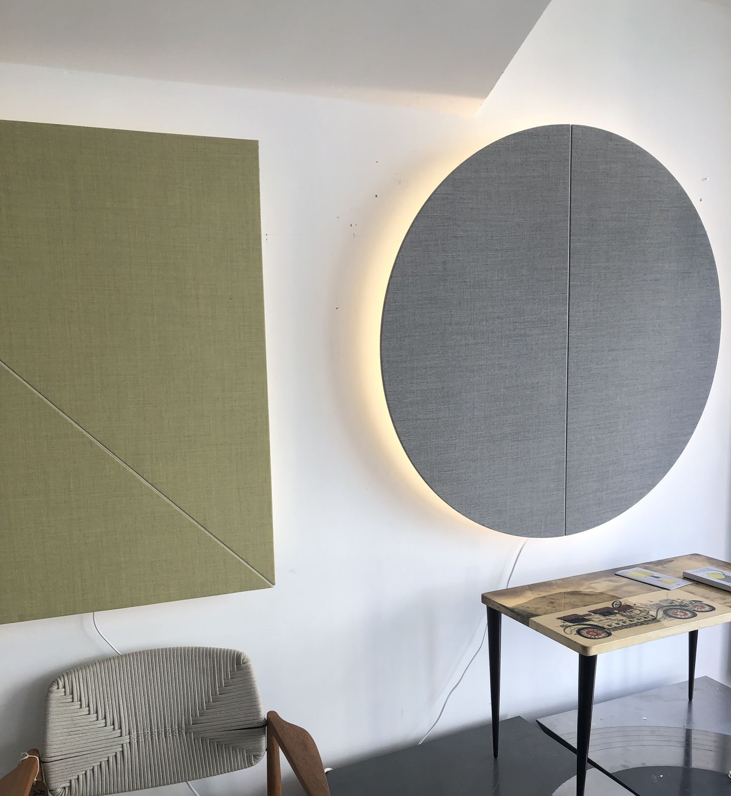 Square Arper Parentesit Acoustic Wall Panel  In Green Fabric By Lievore Altherr Molina photo for sale