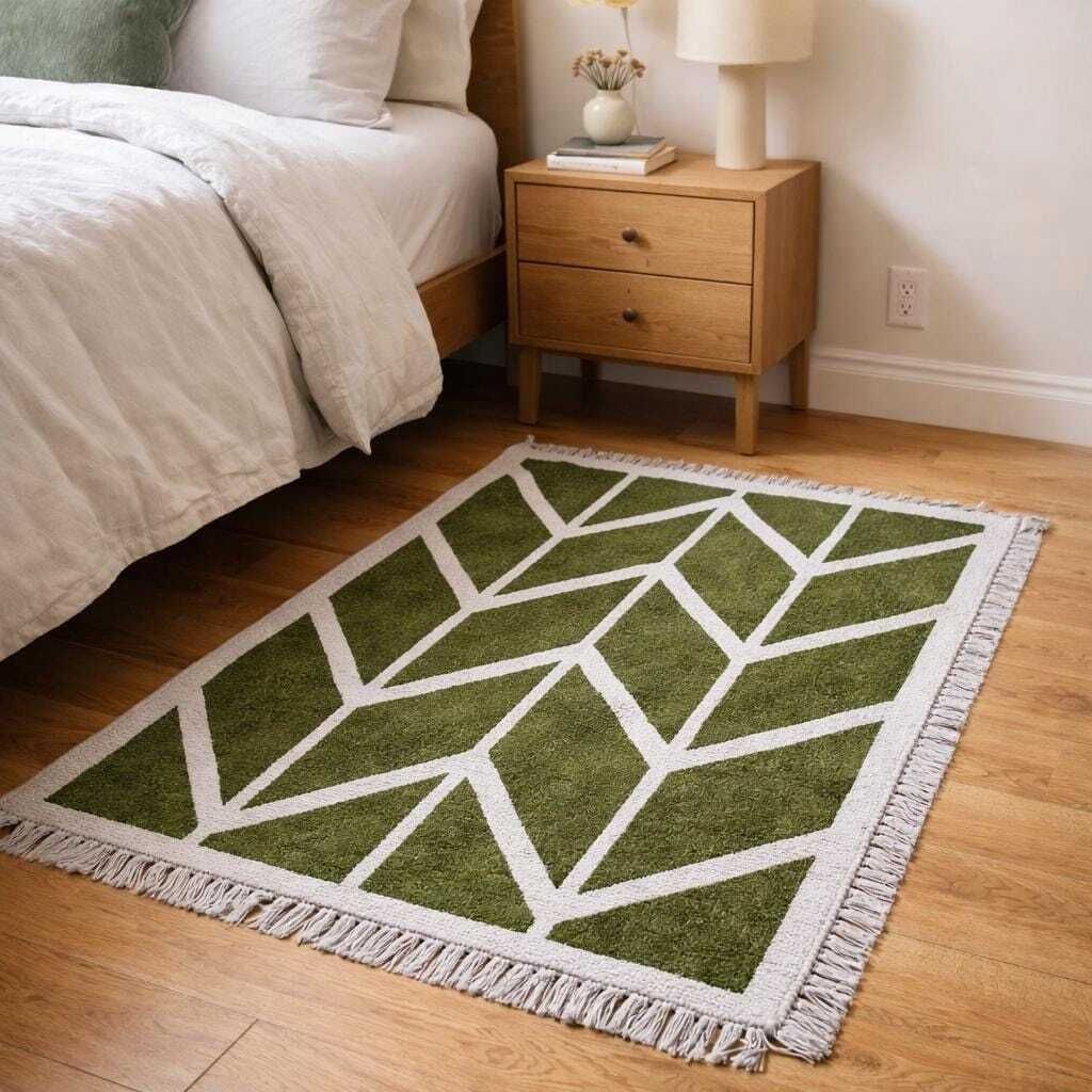 Vintage Handwoven Green Geometric Wool Dhurrie Rug| Flat Weave Dhurrie | 2x3 Ft Indian Killiam photo vinterior