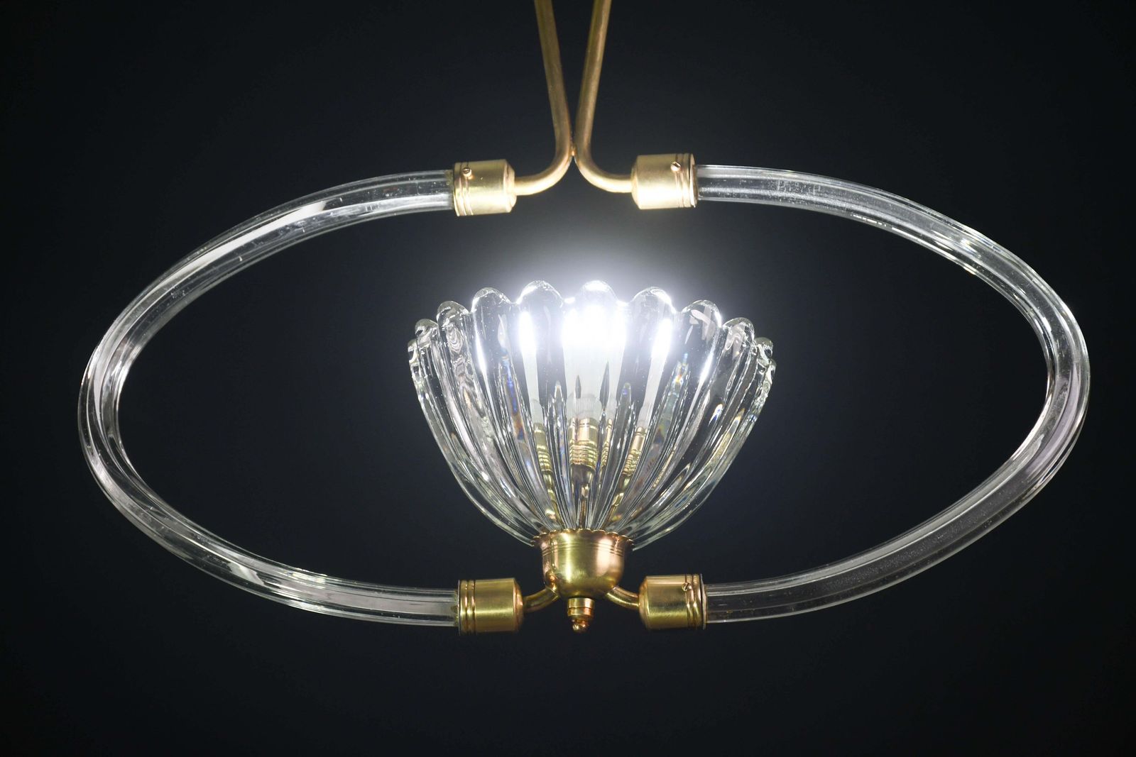 Extraordinary Art Decò Murano Glass And Brass Chandelier By Barovier & Toso 1940 photo Lighting