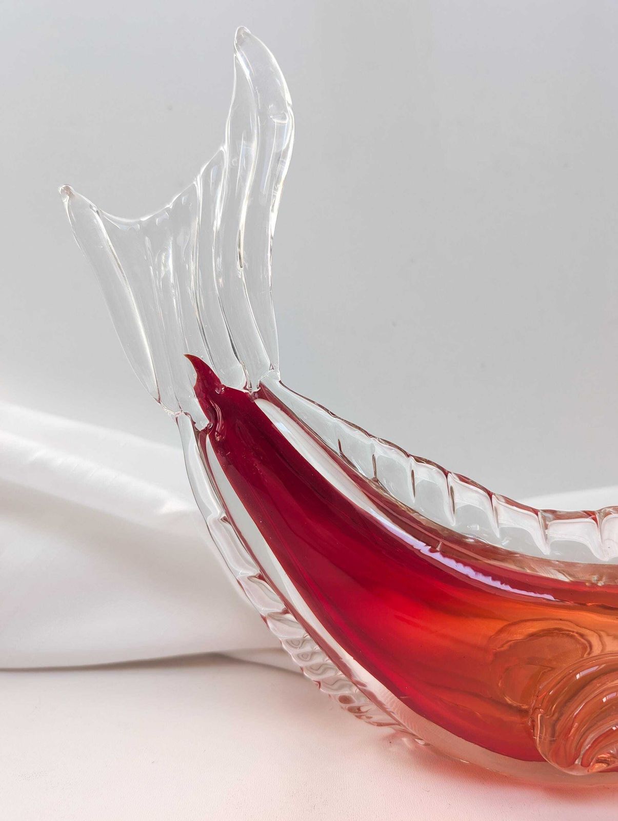 photo vinterior Vintage 1960s Murano Glass Large Red Fish Hand Mouth Blown Glass. Mid Century Modern.