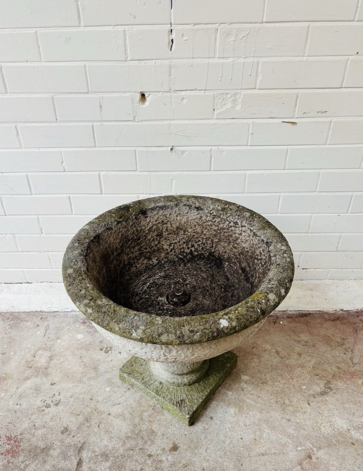 A Large Stylish & Attractive 20th Century Comp Stone Urn. photo 185.0