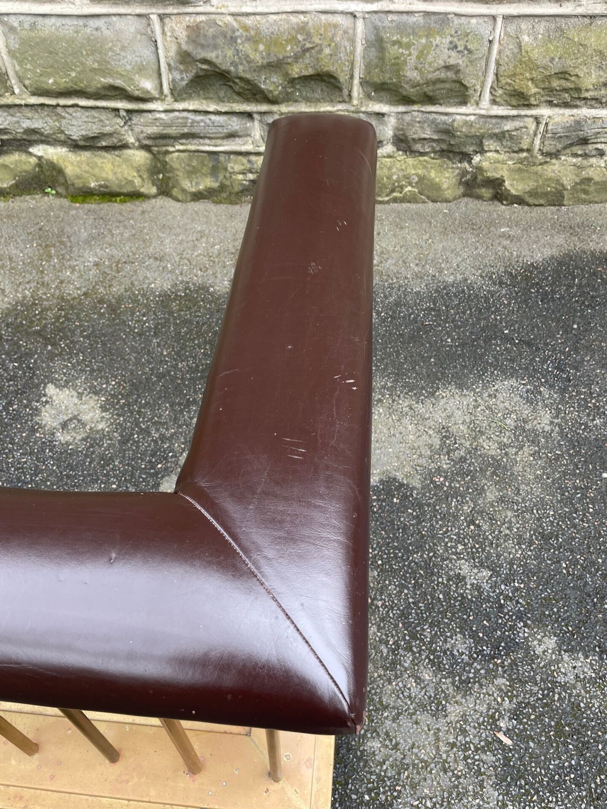 photo furniture Antique Brass & Leather Large Country House Club Fender