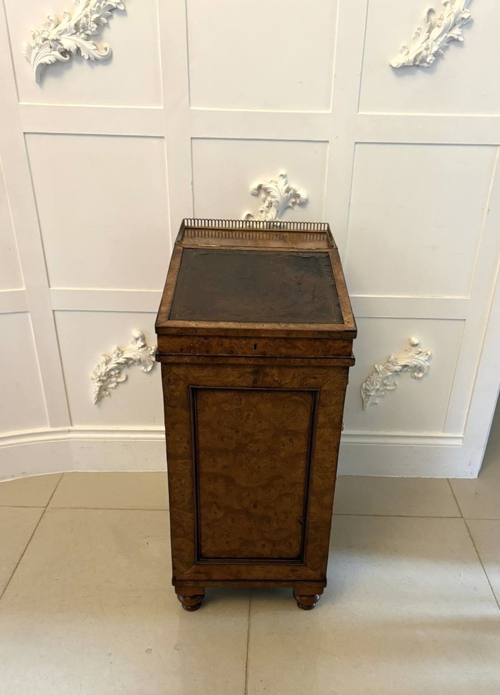 photo vintage Antique George III 18th Century Quality Pollard Oak Slide And Turn Top Davenport Desk