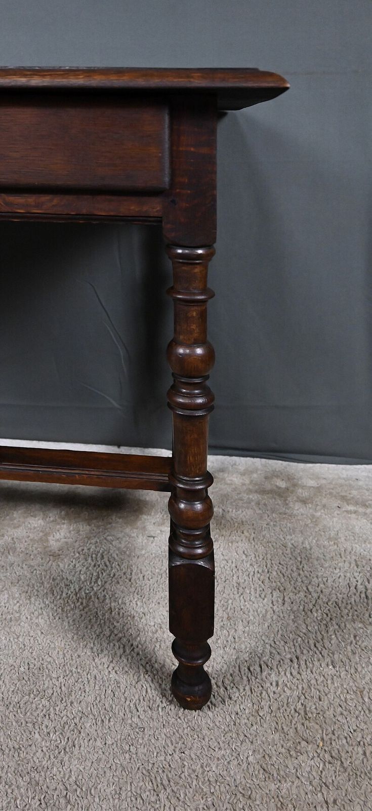 photo furniture Small Oak Desk, Louis XIV Style – Second Half Of The 19th Century