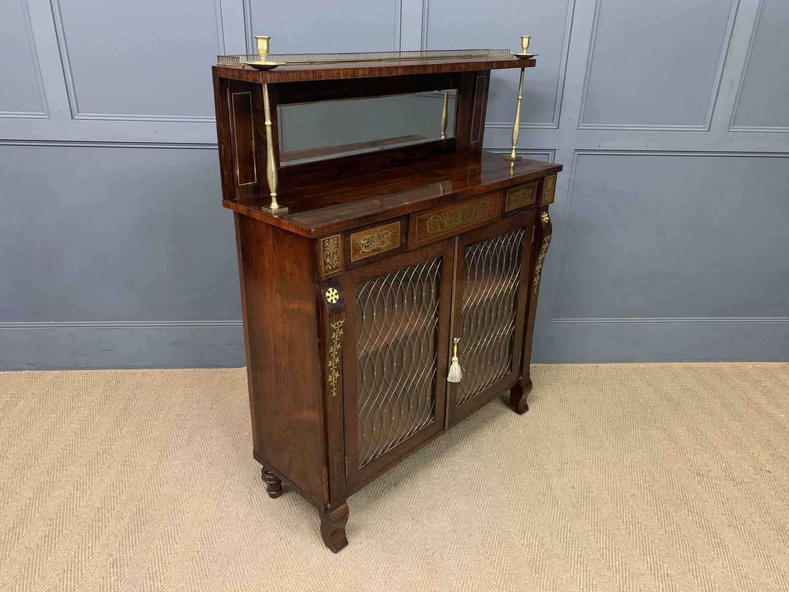 photo vintage Brass Inlaid Regency Rosewood Chiffonier