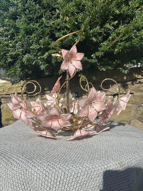 Vintage Italian Pink Glass Flower Chandelier – Murano Style – Gilt Metal photo vinterior