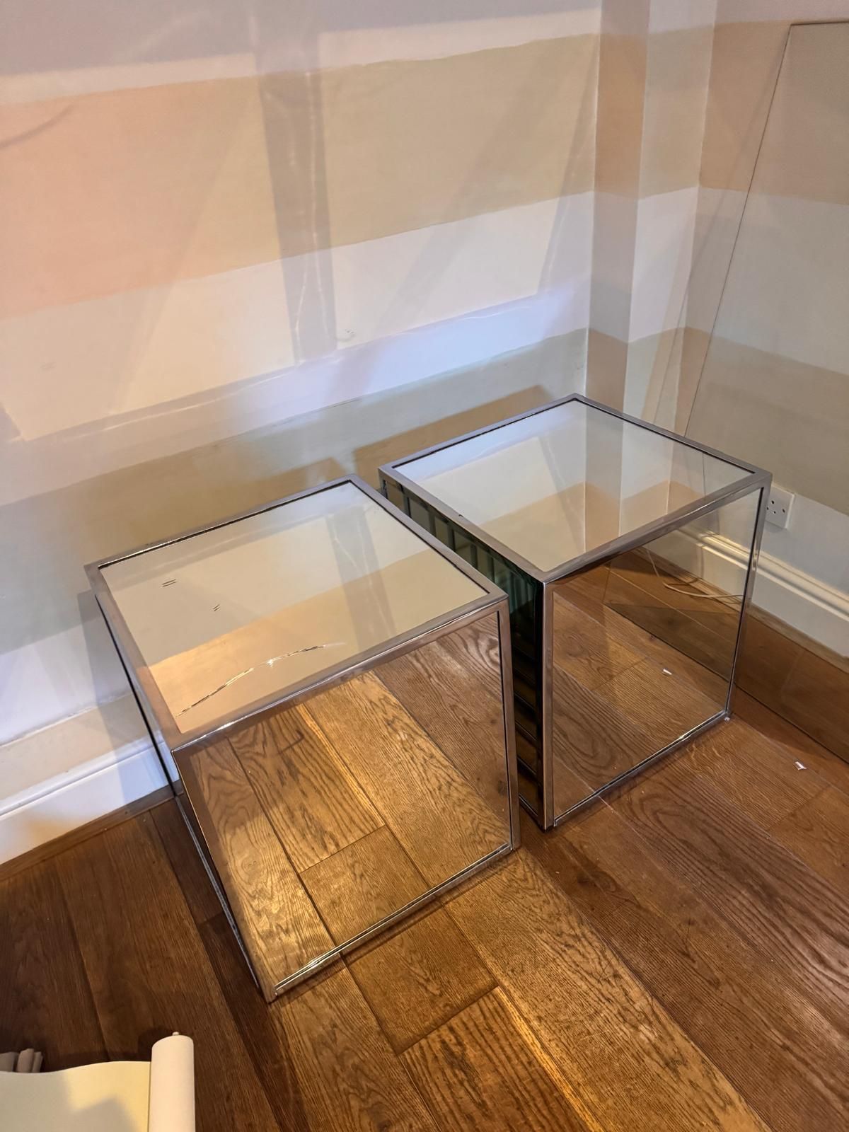 Borghese Art Deco Mirrored Bedside Cubes/Lamp Stands/Side Tables. photo for sale