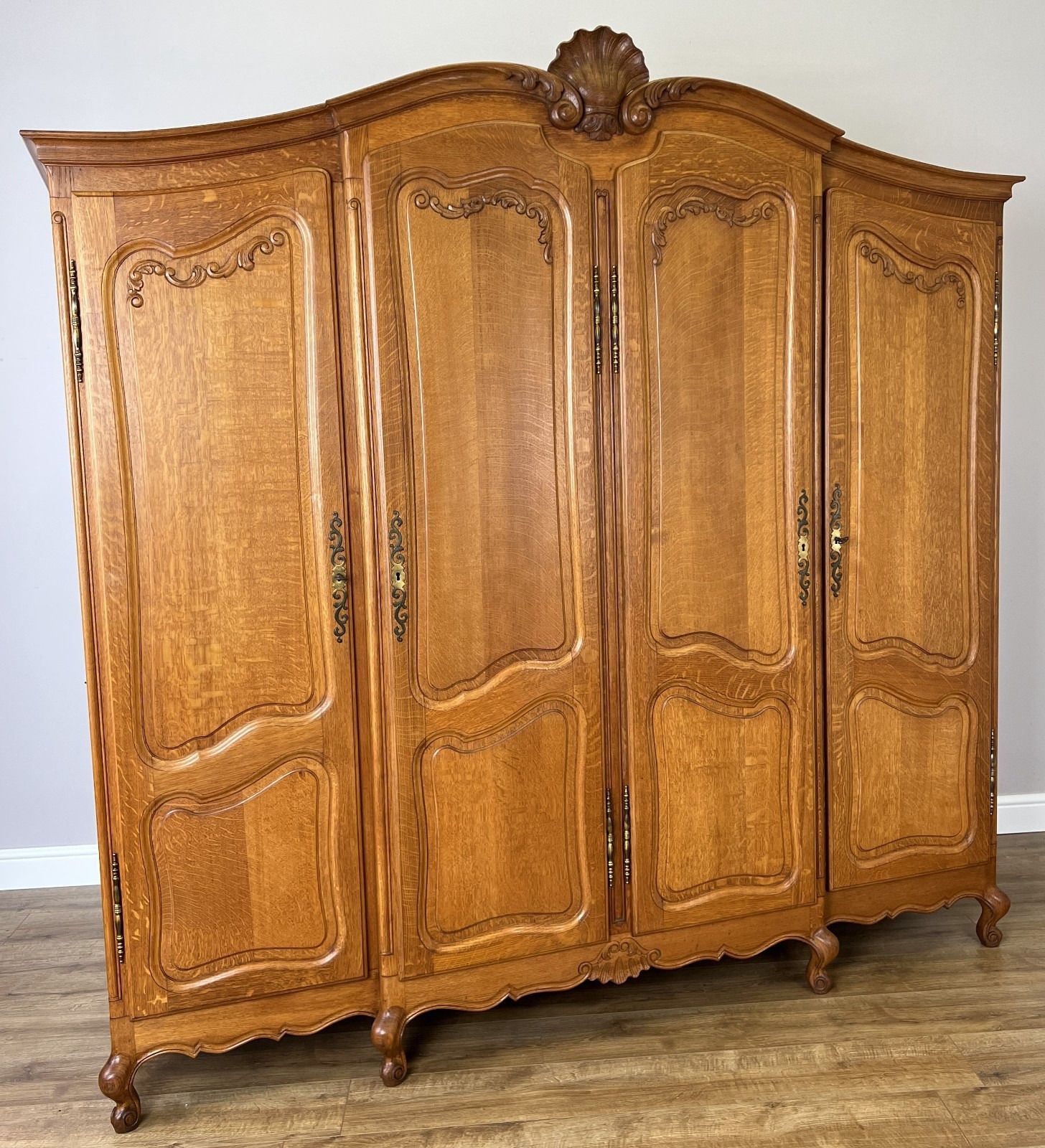 Wardrobe Vintage French Louis XVI Style Oak Four Door Carved Armoire Lot 4884