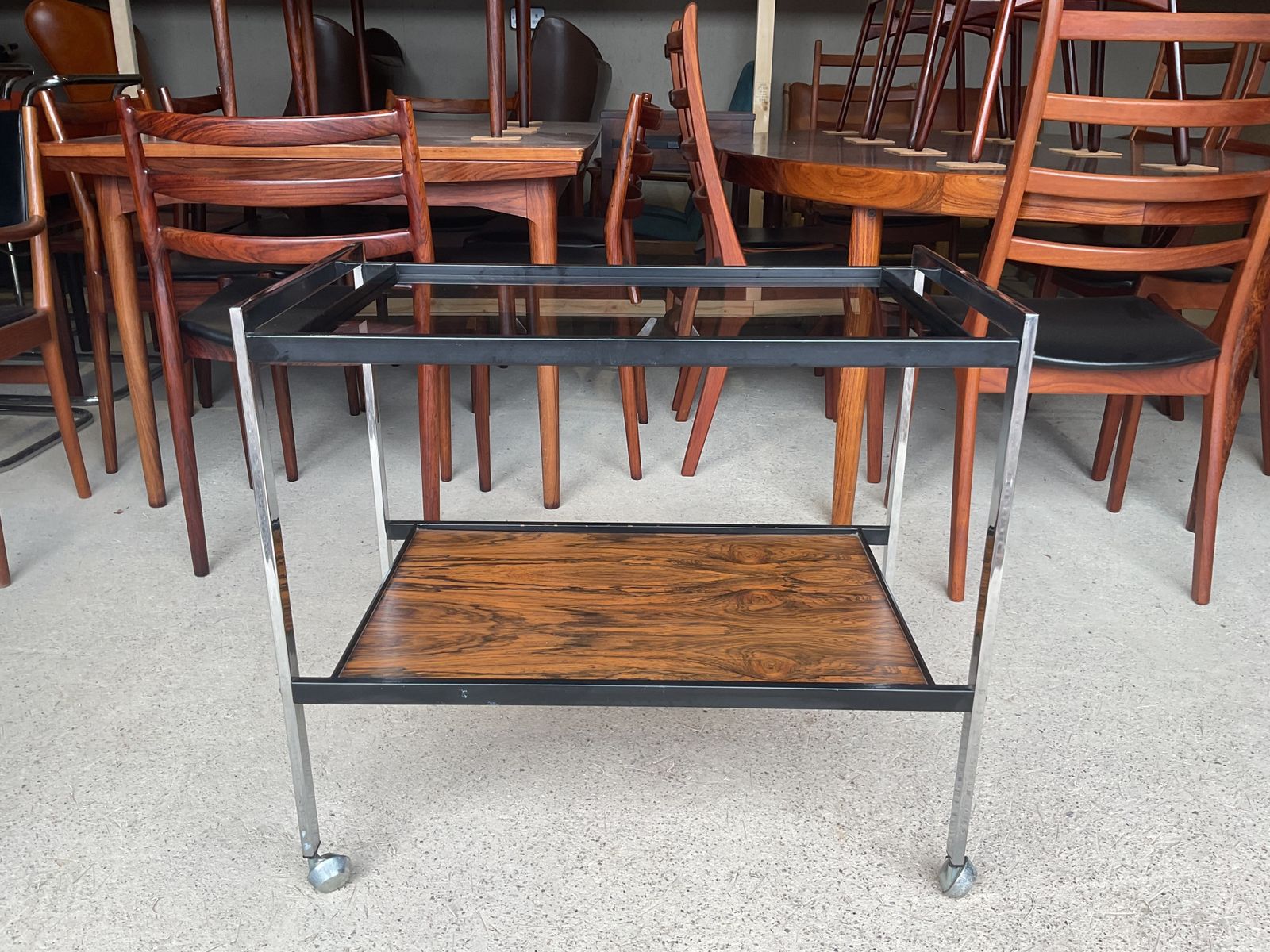 Furniture Art Deco Drinks Trolley By Howard Miller Design Associates Mid Century, 70s photo