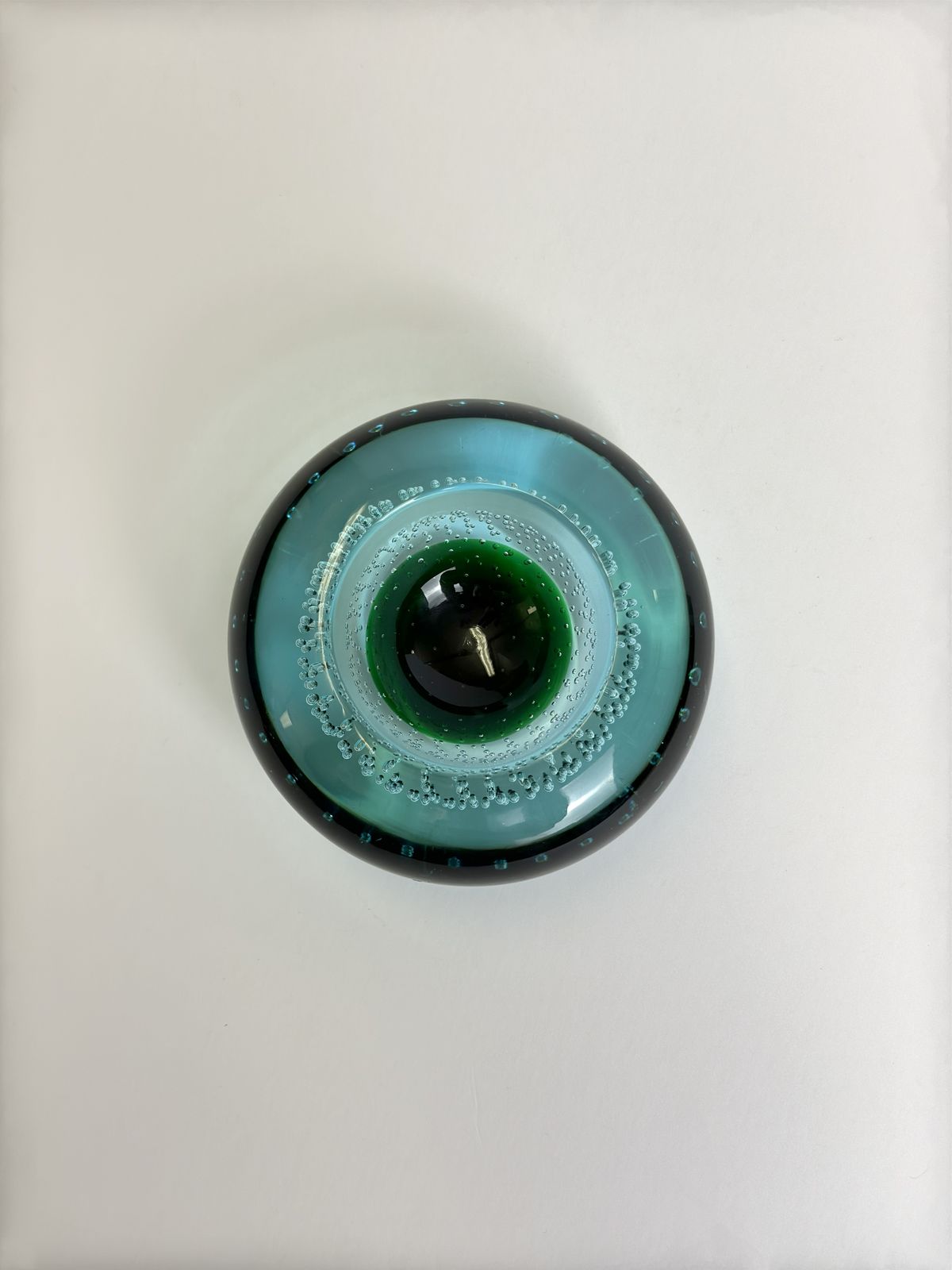 Murano Glass Bowl Sommerso And Bullicante Uranium Glass Galliano Ferro Italy 1960s photo 360.0