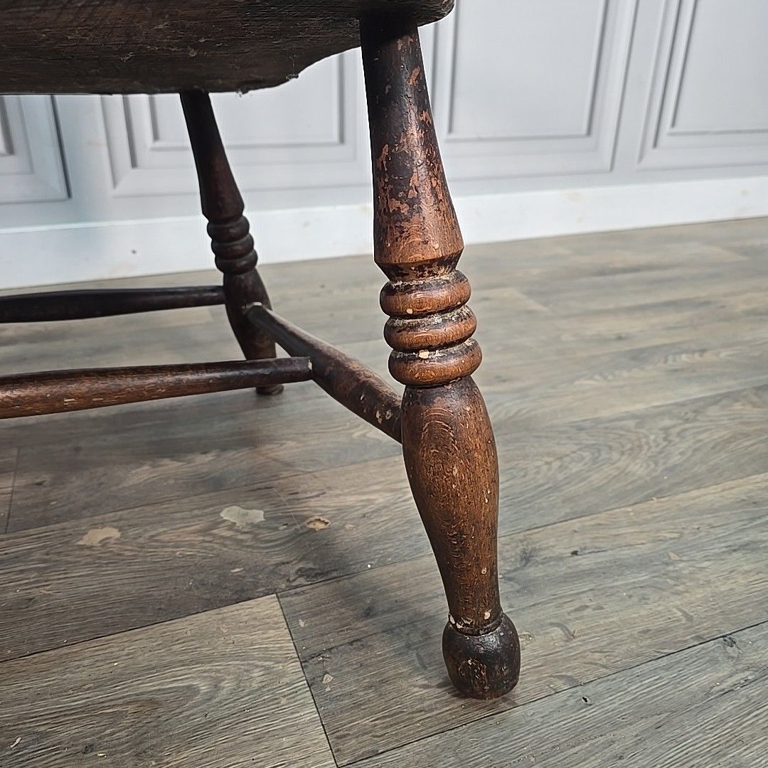 photo vinterior Antique Windsor Elbow Chair Lath Back Armchair Solid Wood Elm Victorian Seat