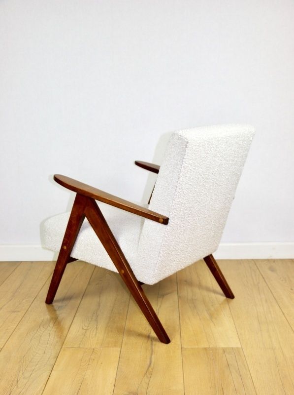 Vintage B 310 Var Armchair, White Bouclé Structure, 70s   Brown Wood photo buy