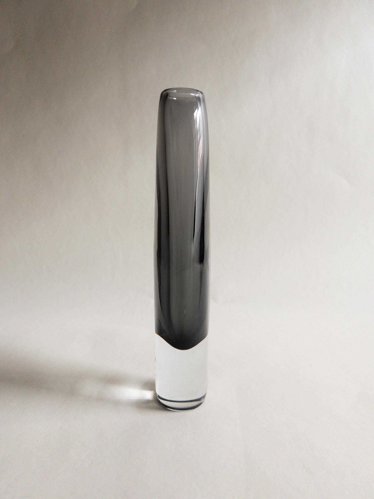 photo buy Josef Schott Art Glass Vase: Smokey Grey Smalandshyttan, Sweden