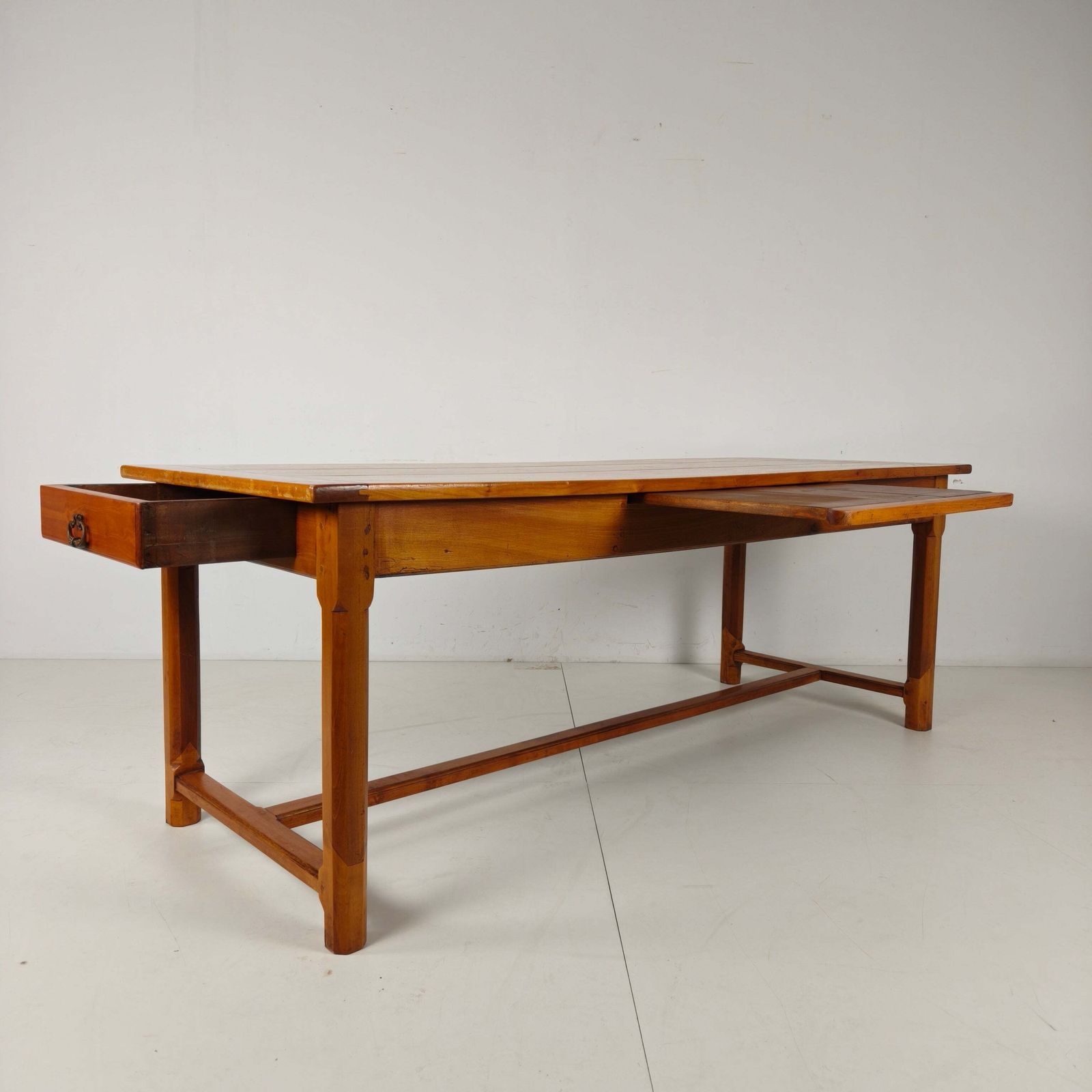 Late 19th Century French Farmhouse Table – Fully Restored photo vinterior