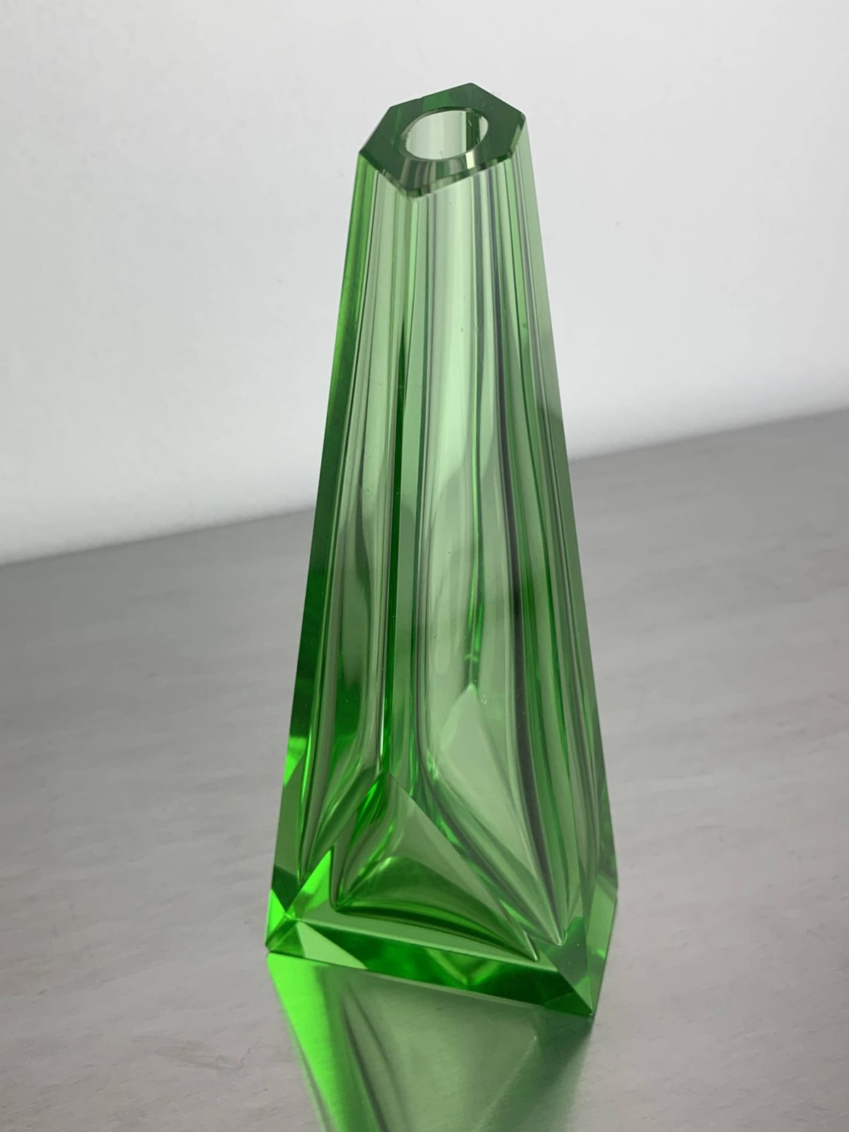 Green Faceted Vase By Seguso, Murano Glass, Italy, 1970 photo 476.0