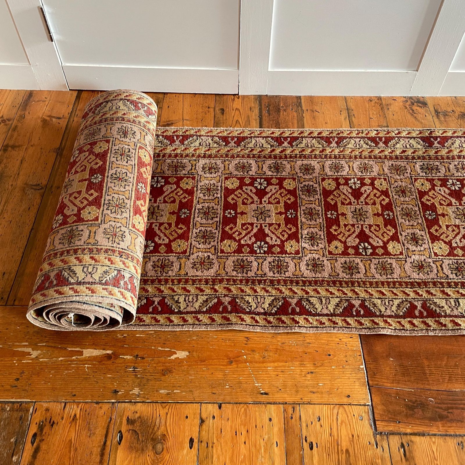 photo vinterior Antique Style Runner Rug Wool Hallway Vintage Oriental Soft Pink Red 4 Meters Geometric Tassels Handmade Wool Narrow Entryway